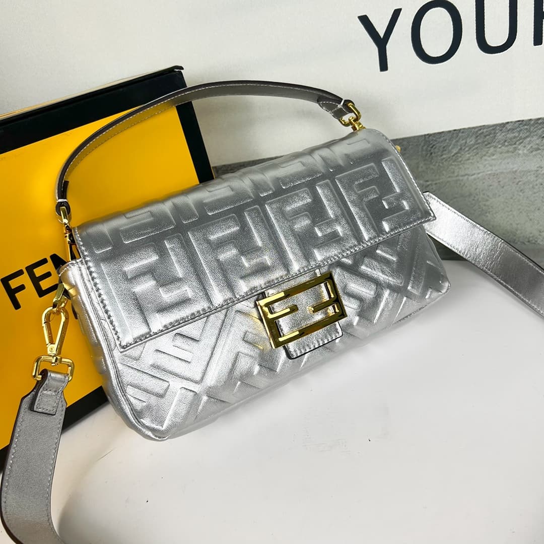 C2927 💰👑FENDI — image 2