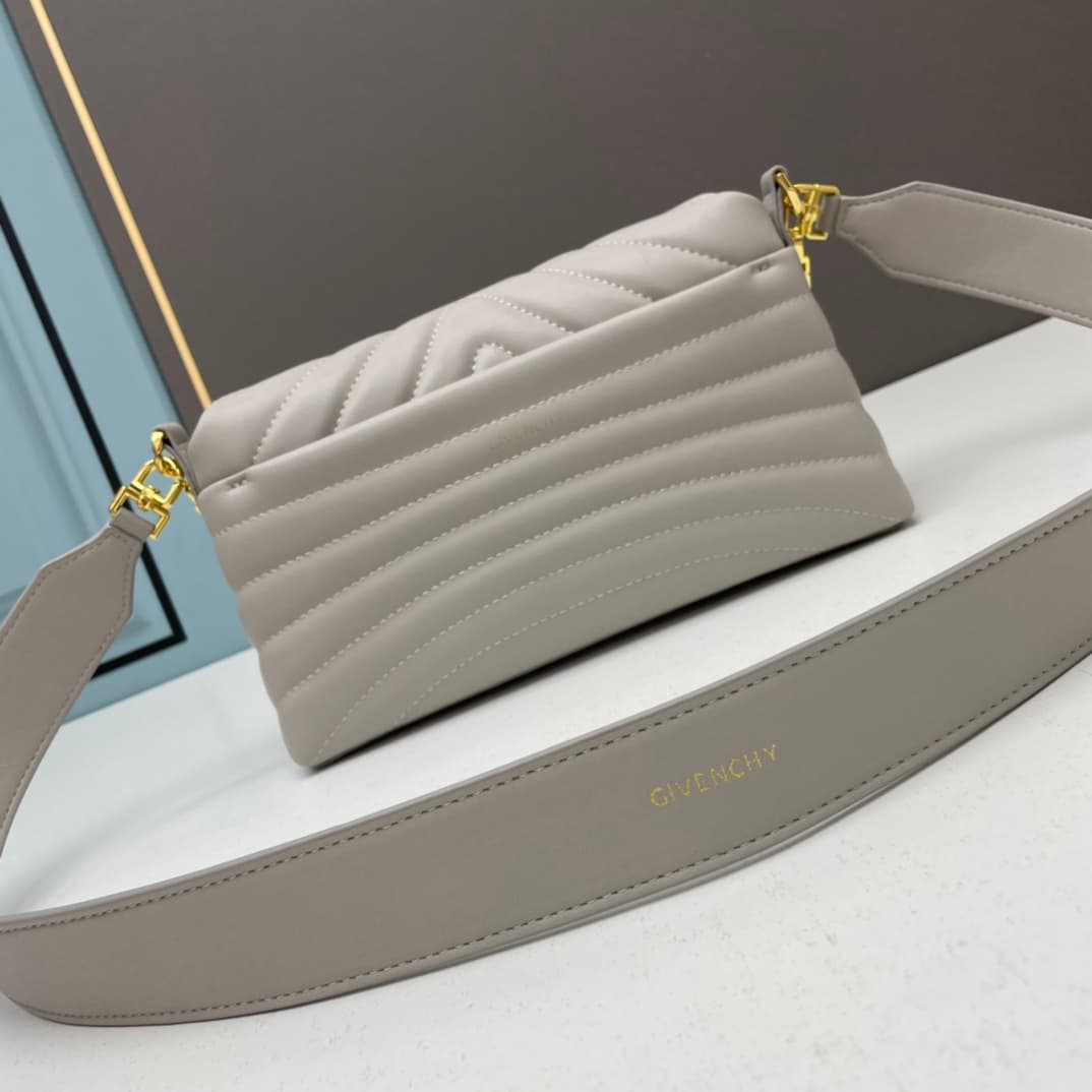 C3236 GIVENCHY — image 3