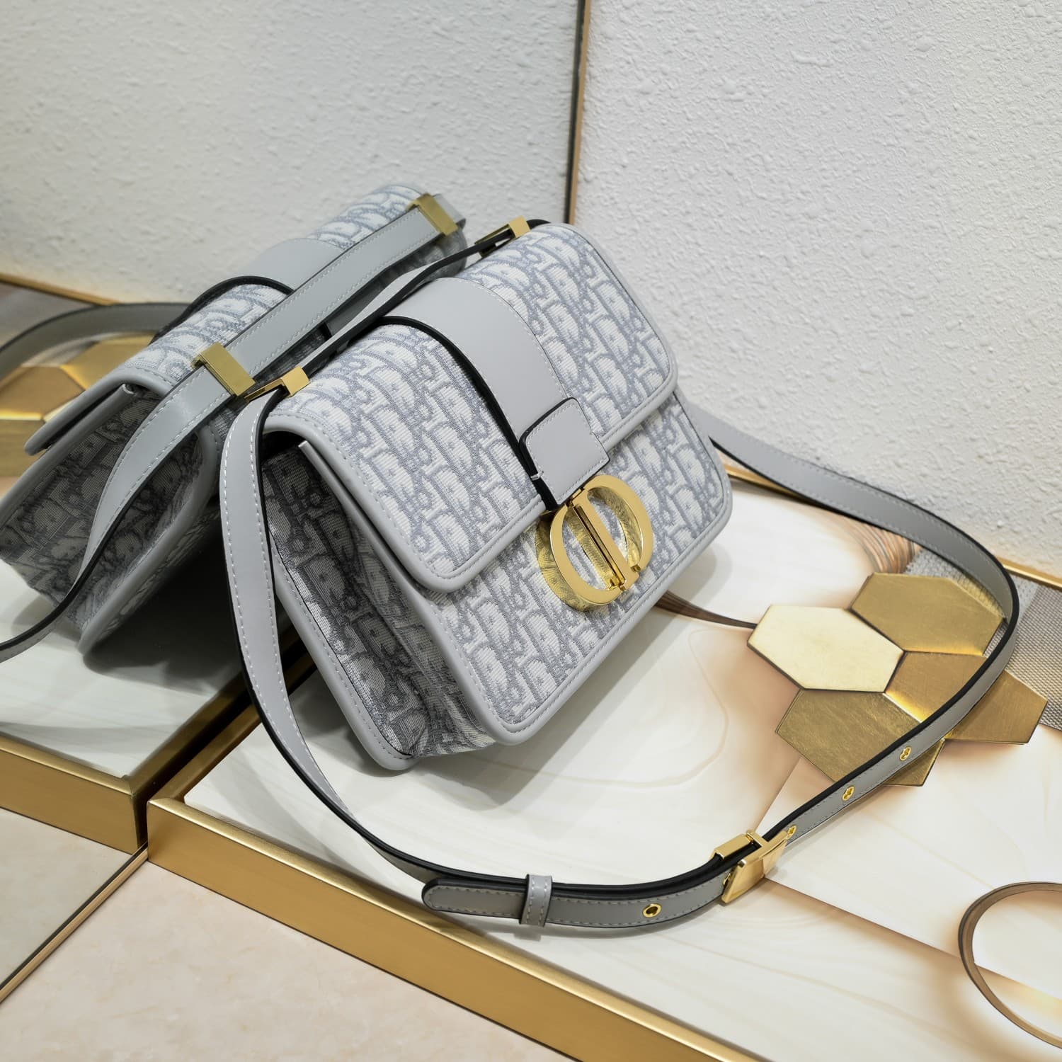 C1824 🆕【Di0r 30 Montaigne♥️Montaigne Bag】with box — image 3