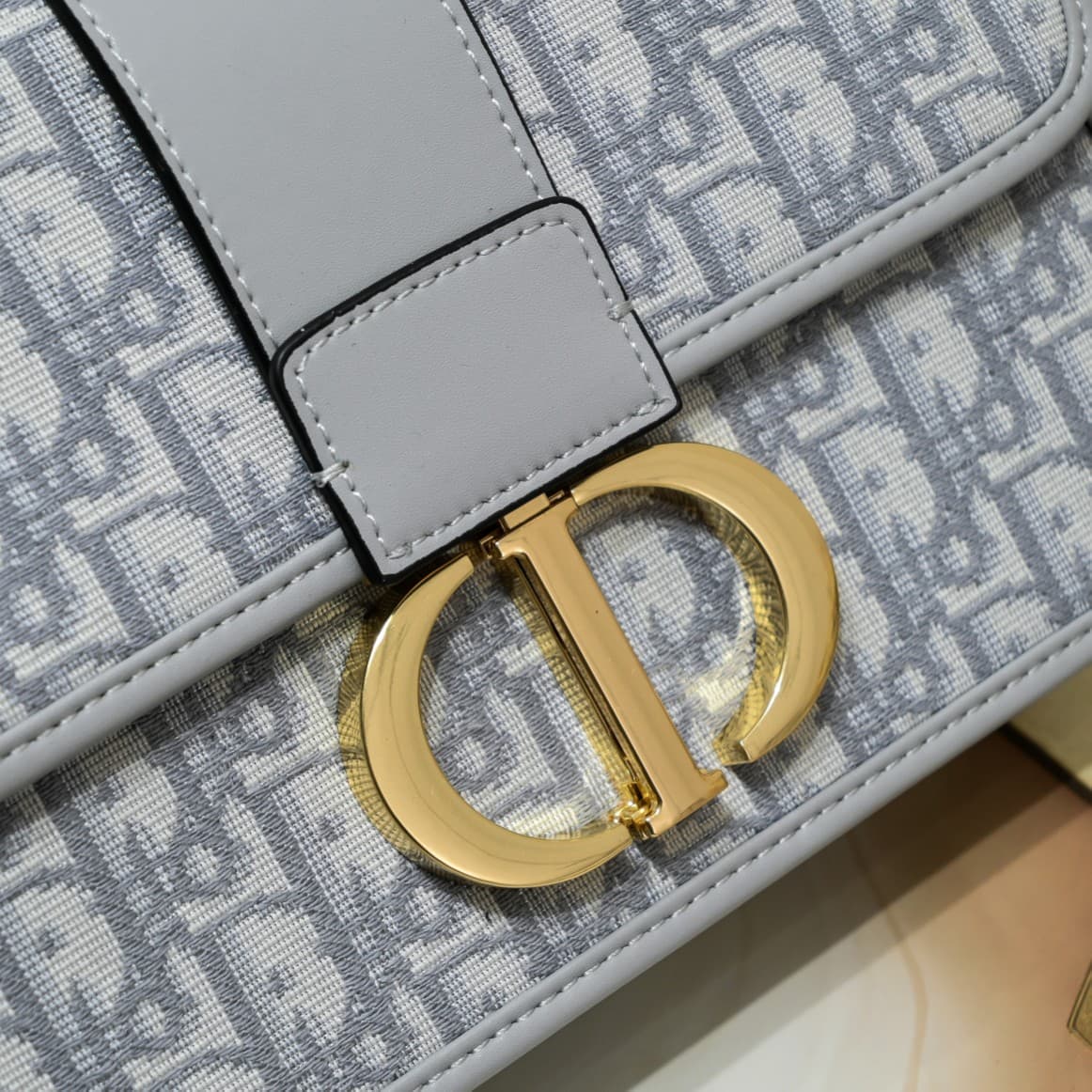 C1824 🆕【Di0r 30 Montaigne♥️Montaigne Bag】with box — image 6