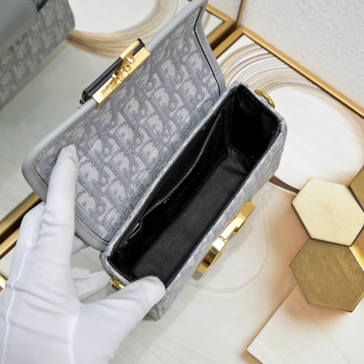 C1827 Original box【Dio.r 30 Montaigne Mini Box♥️】 — image 8