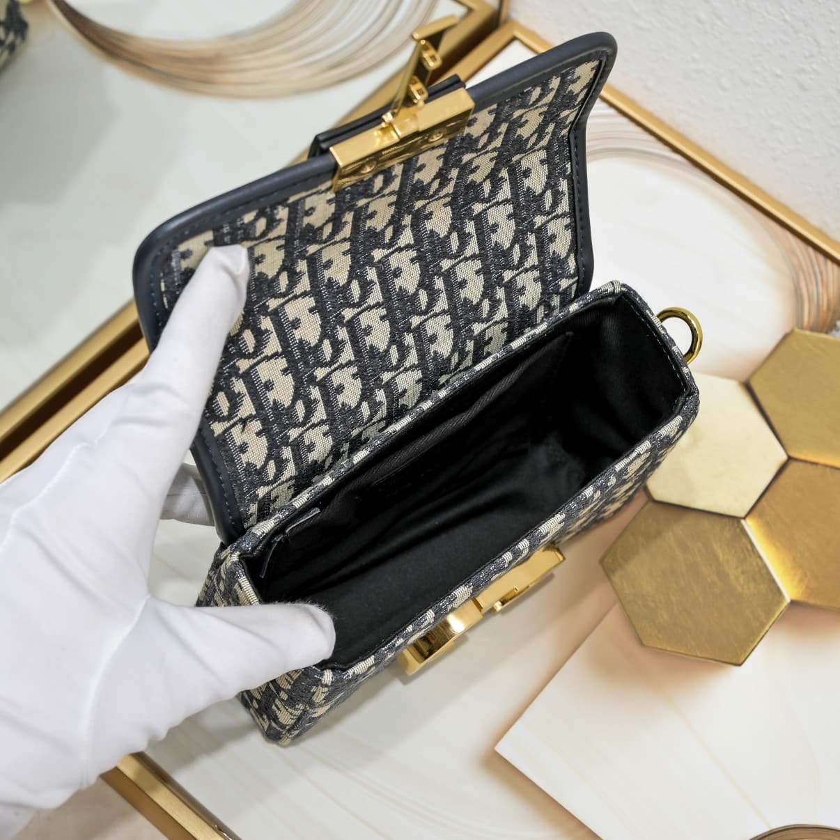 C1826 Original box【Dio.r 30 Montaigne Mini Box♥️】 — image 6