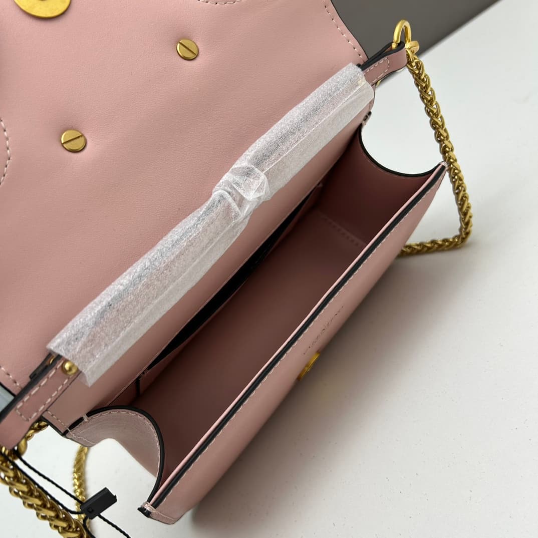C8244 Small size [520 Selection] VALENTINO Women’s MINILOCO calfskin product. Composed of metal chains and fine leather, it features a unique double handle design. It can also be detached to transform into a handbag. With multiple styling options, it comb — image 7