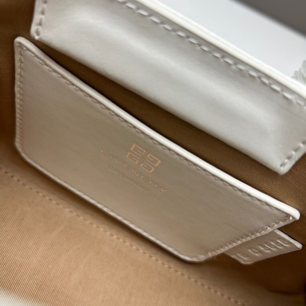 C3218 Gucci New Model SS23 Mini Antigona Stretch Smooth Leather Handbag — image 8