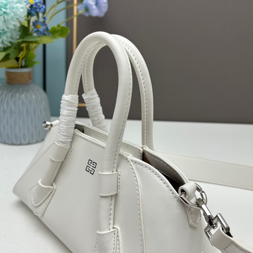 C3218 Gucci New Model SS23 Mini Antigona Stretch Smooth Leather Handbag — image 6
