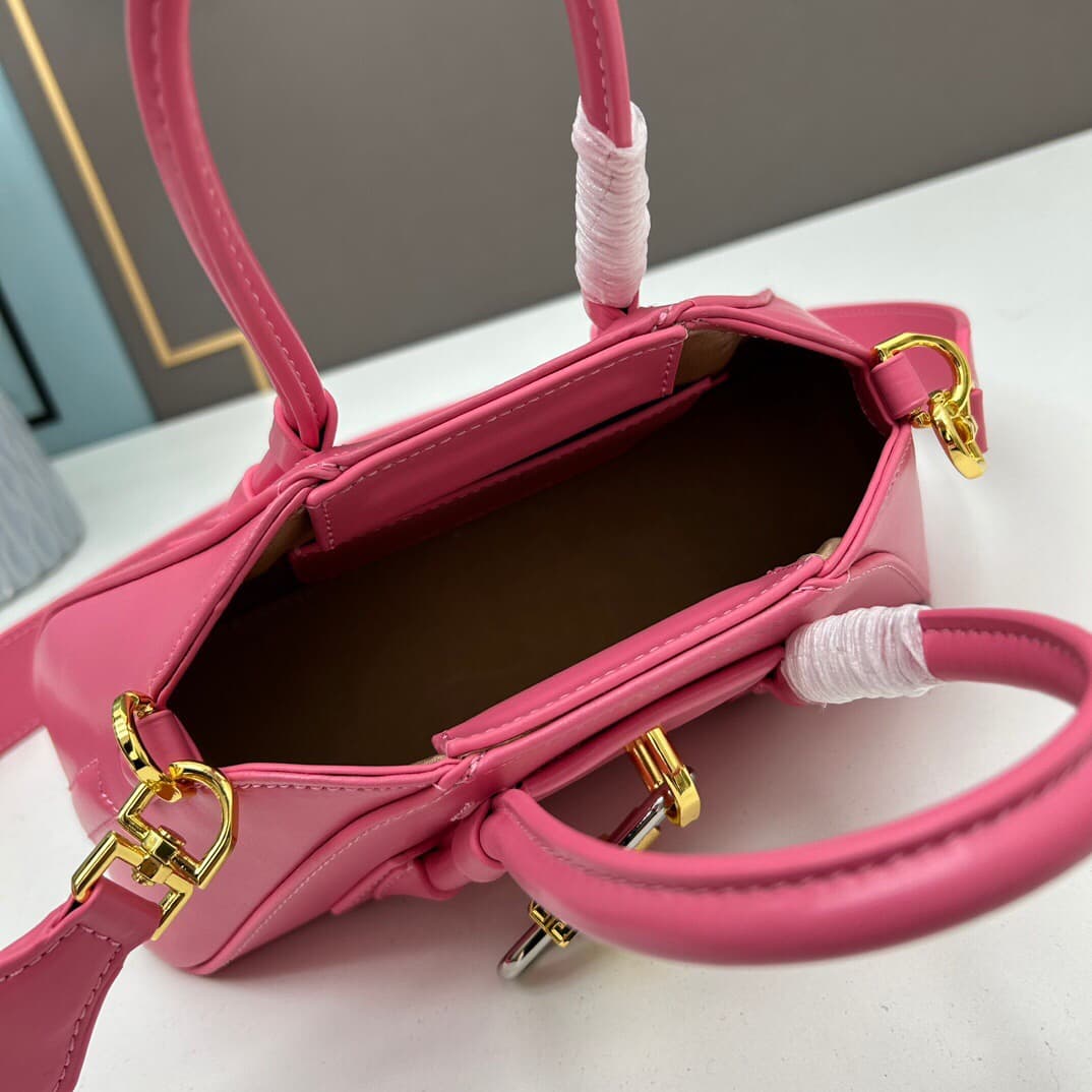 C3216 Gucci New Model SS23 Mini Antigona Stretch Smooth Leather Handbag — image 7