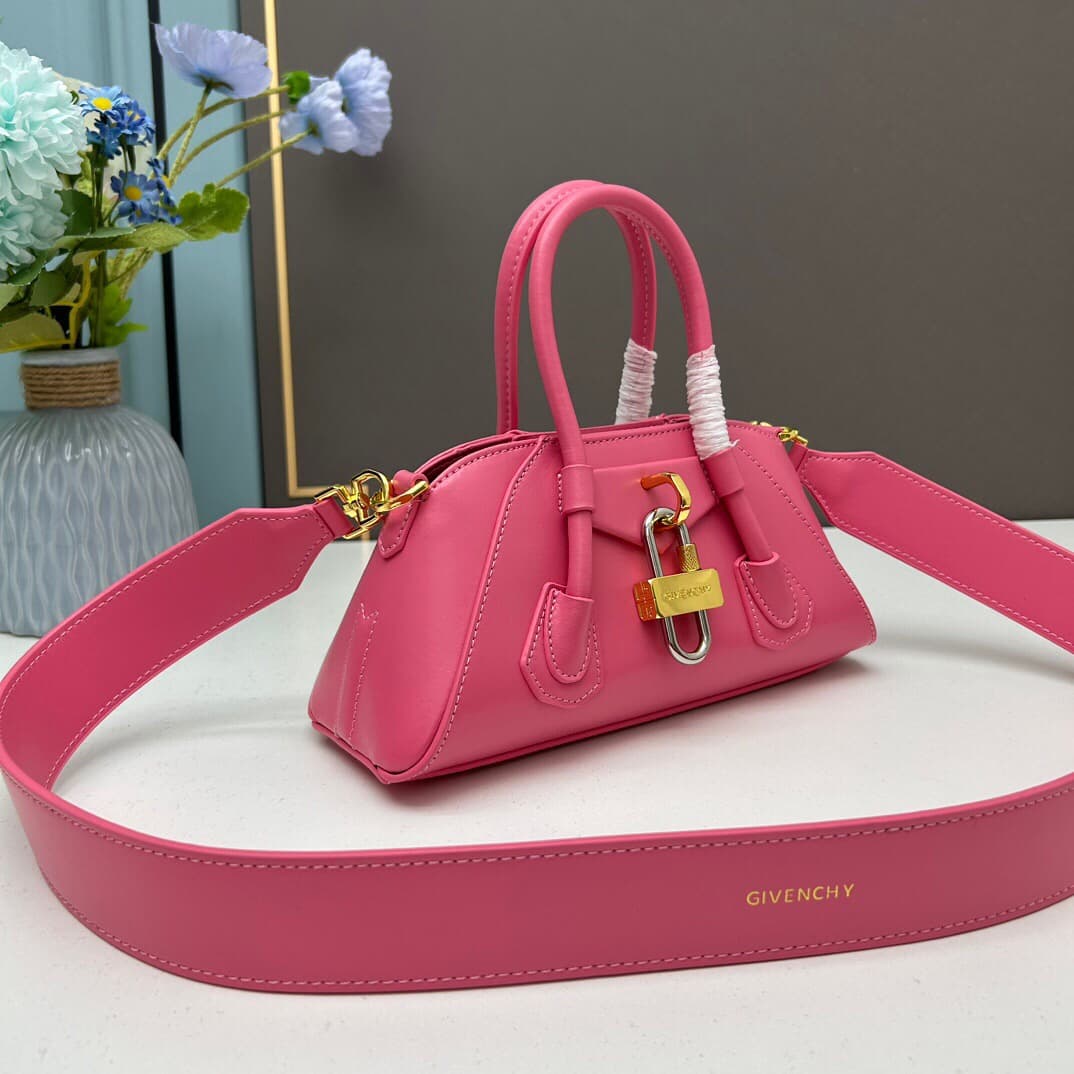 C3216 Gucci New Model SS23 Mini Antigona Stretch Smooth Leather Handbag — image 2