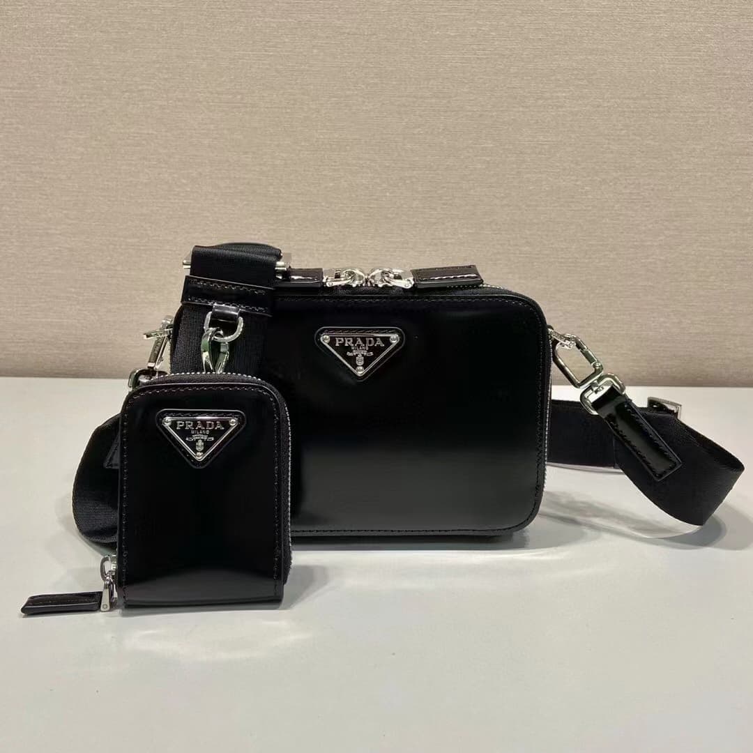 C6941 🎉New postman bag🎉2VH070 paint finish. — image 2