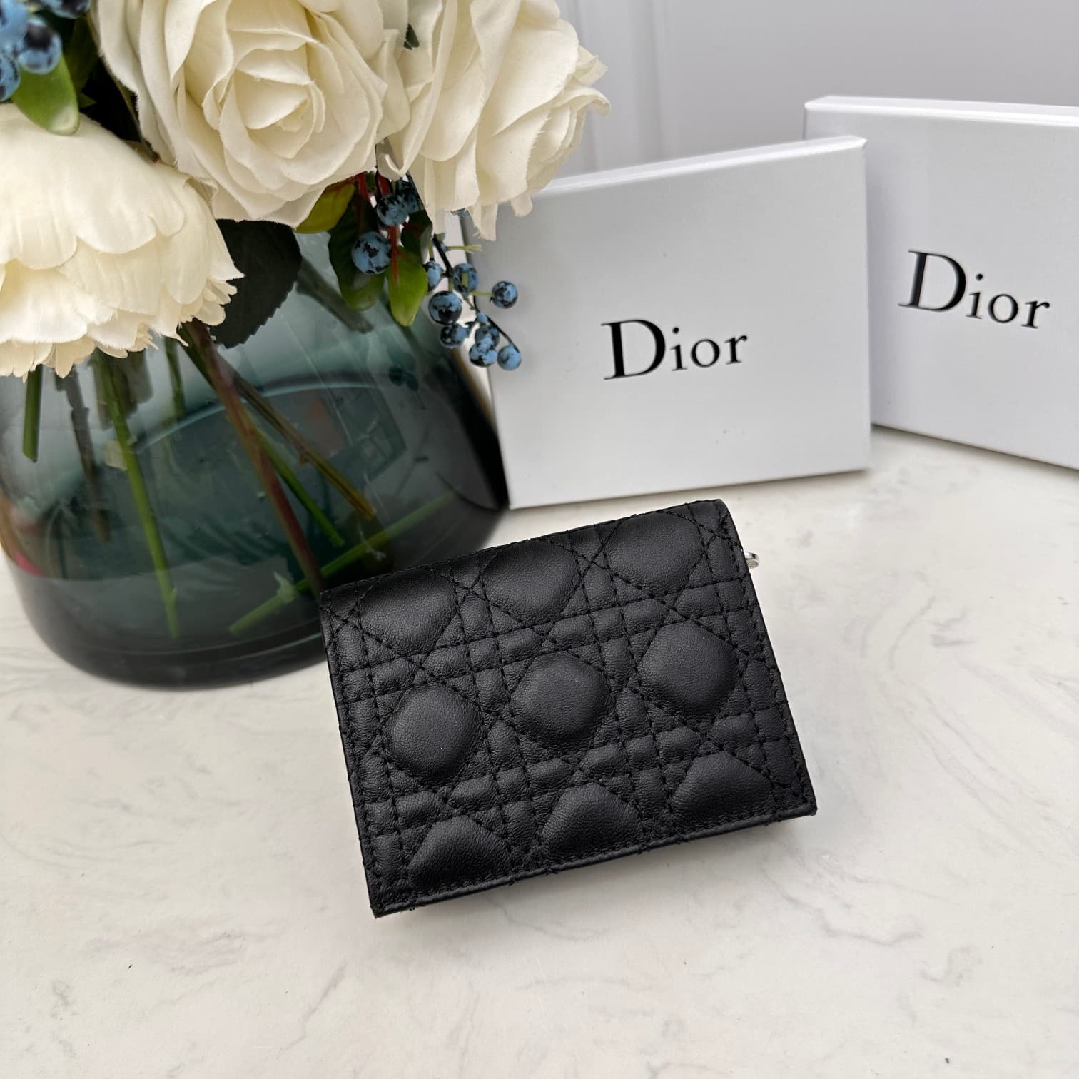 C377 7007 new wallet is out for sale. Dimensions: 11*8. 5*2CM — image 3
