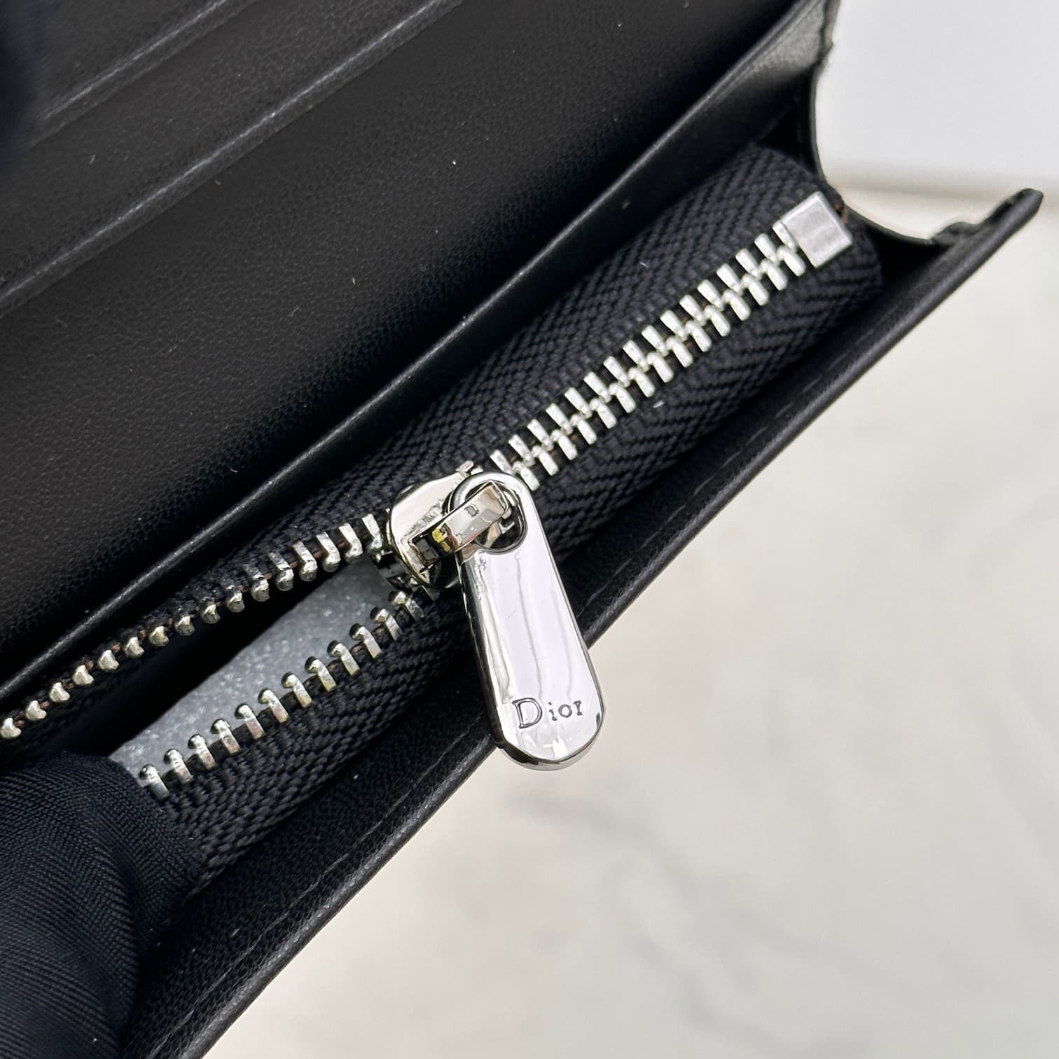 C377 7007 new wallet is out for sale. Dimensions: 11*8. 5*2CM — image 8