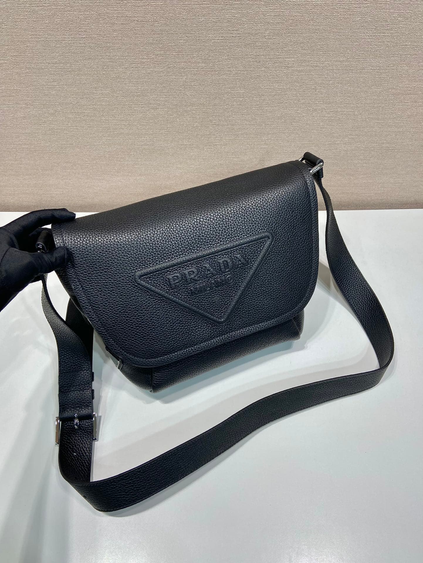 C6969 🎉New postman bag🎉2VD056🎉🎉 — image 2