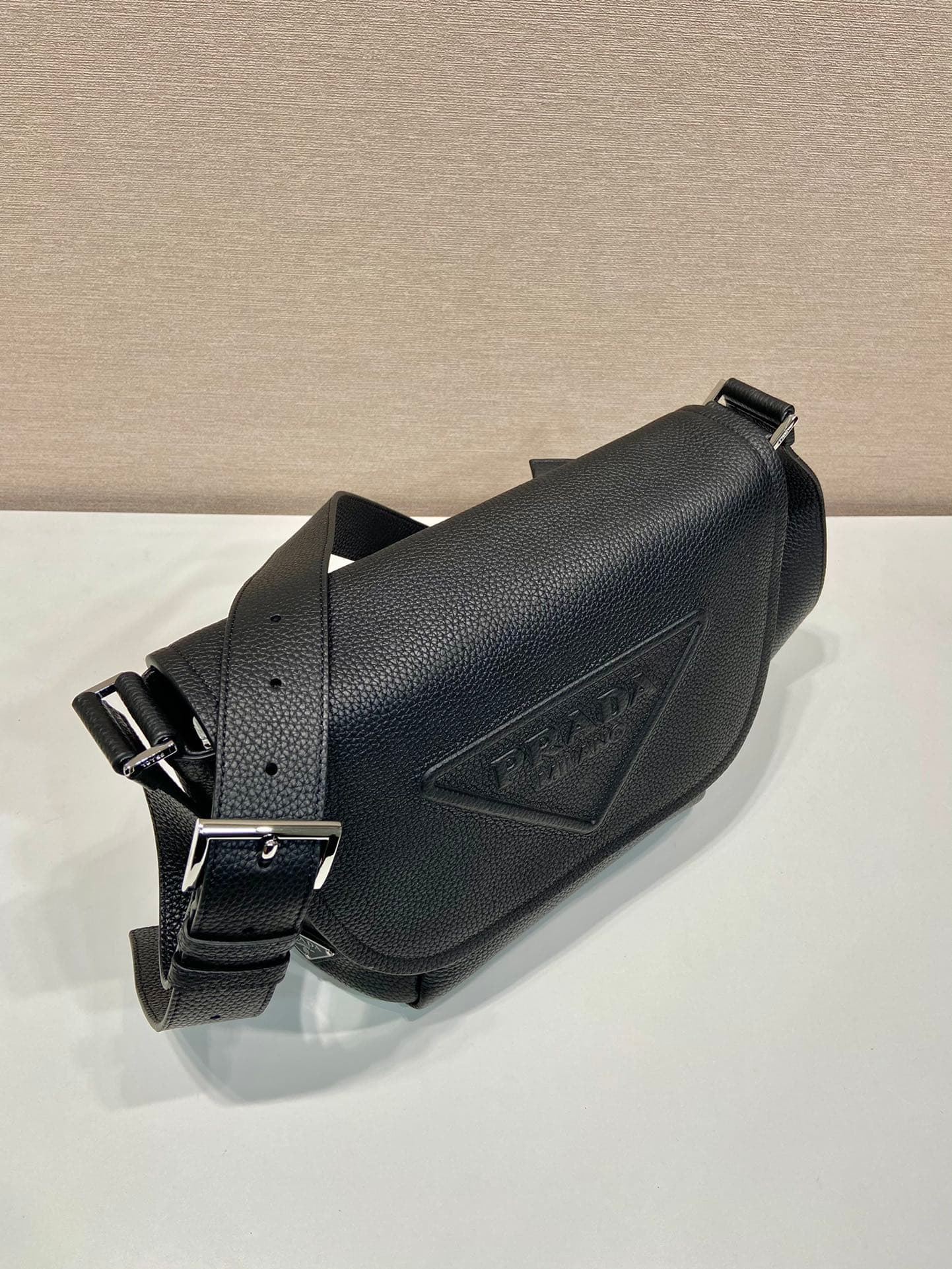 C6969 🎉New postman bag🎉2VD056🎉🎉 — image 3