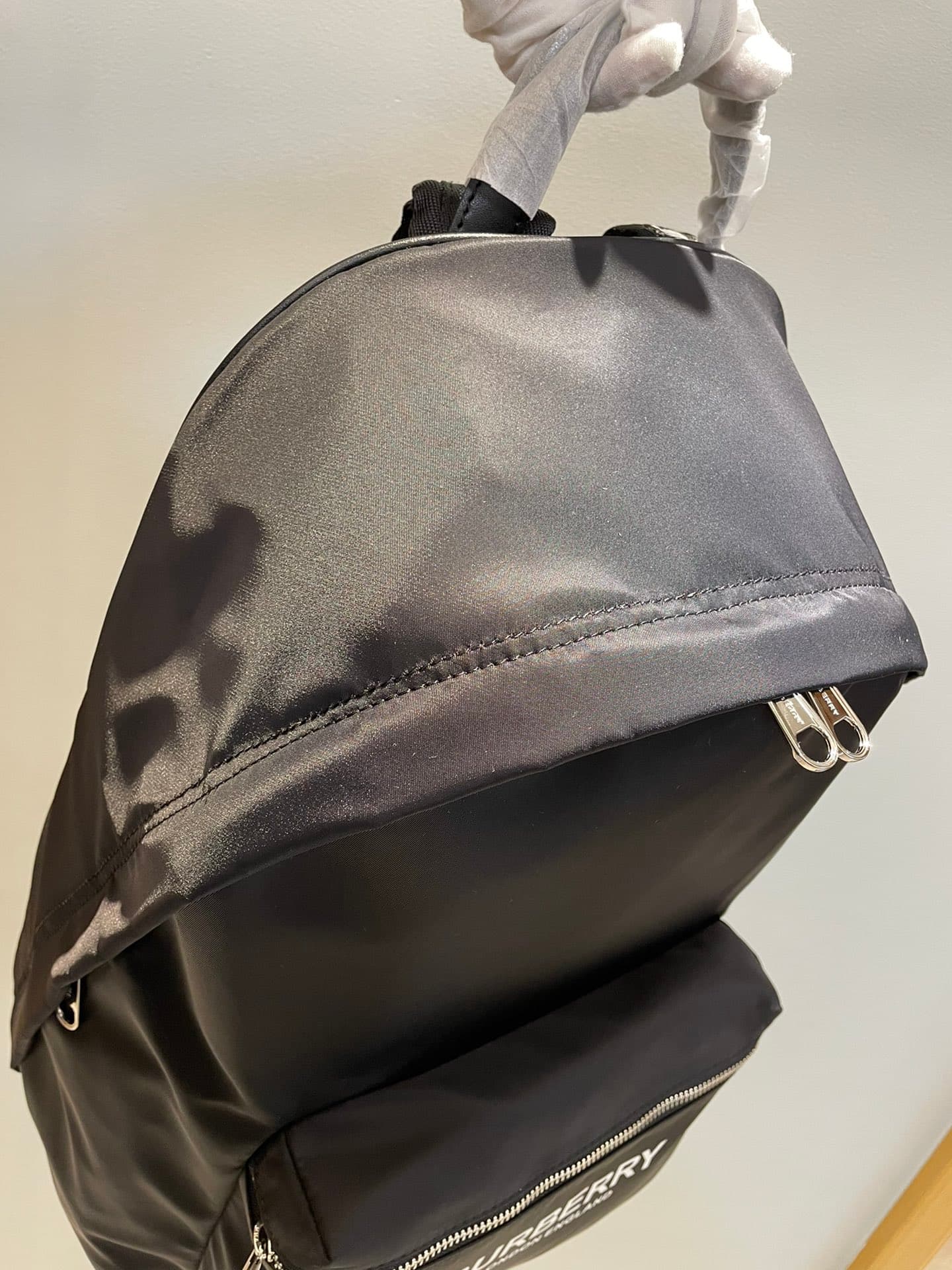C9 Burberry New Vintage/retro Nylon Backpack with Upgraded Brand Logo, Smooth Leather Edging, and Burberry Letter Embroidered Micro-Logo on Shoulders. Knockdown Part Made of Calf Skin, Bi-directional Zipper, Shiny Metal Accents, Washing Label Consistent!  — image 2