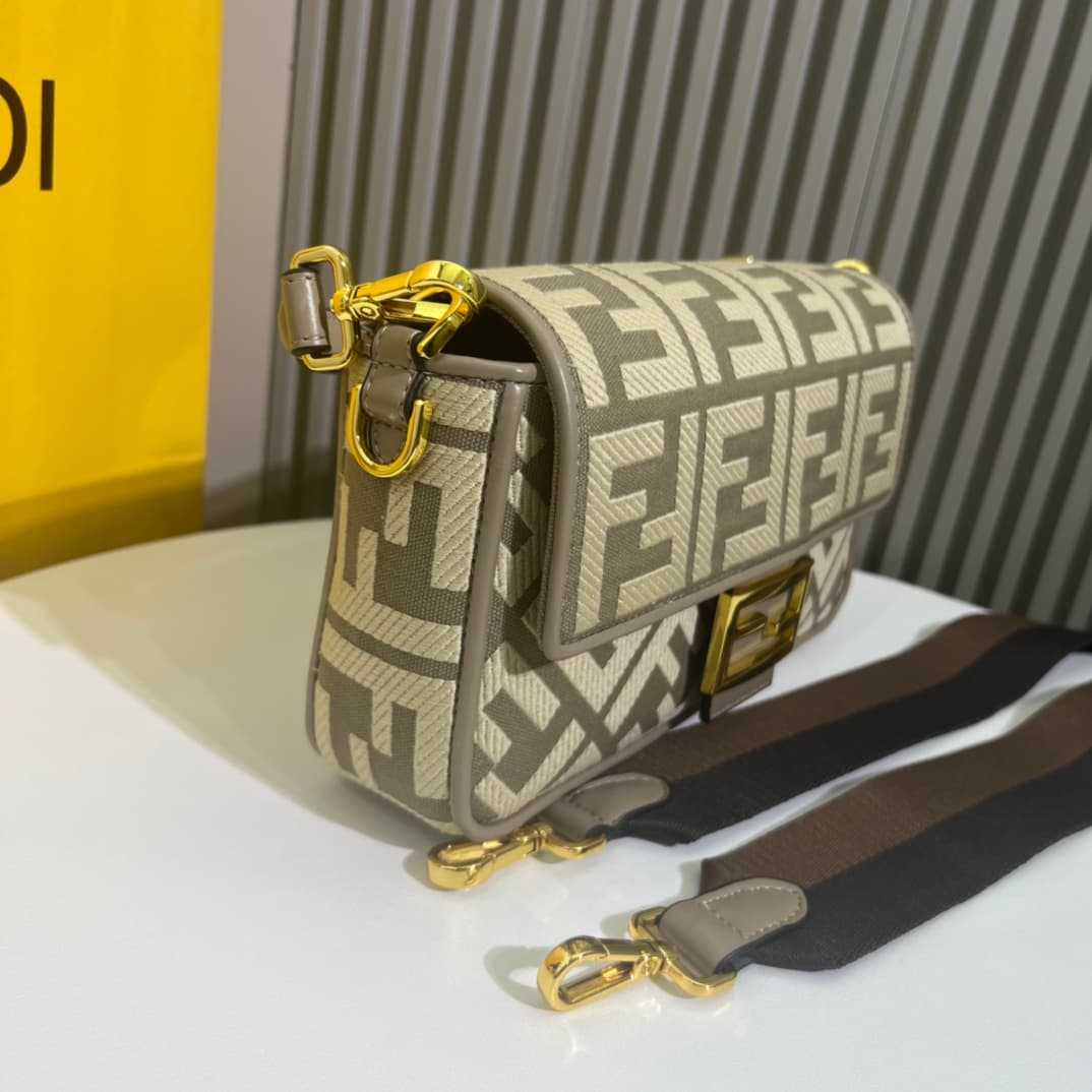 C2938 2022 Fendi Bag with Lamination Leather – a truly stylish item for summer. It features colorful rainbow🌈F embroidery. This Fendi Baguette pattern bag is definitely a must-have fashion item this summer! It looks great when worn; it’s also very popular — image 5