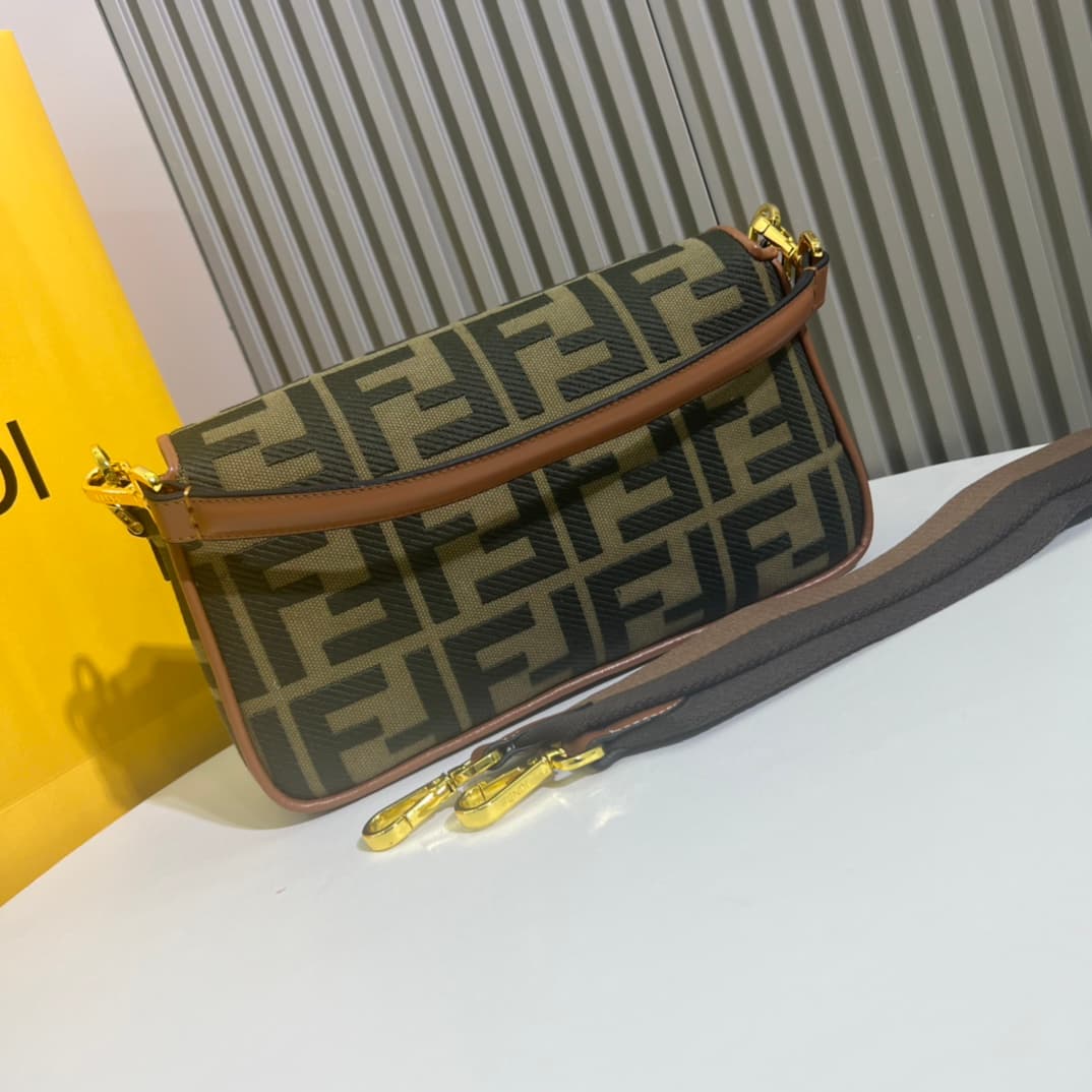 C2935 2022 Fendi Baguette bag with original leather: It has a very summery style; colorful rainbow🌈F embroidery. This Fendi Baguette bag is definitely a trendy item for this summer! It looks great when worn; it’s also very popular among people who use it  — image 3