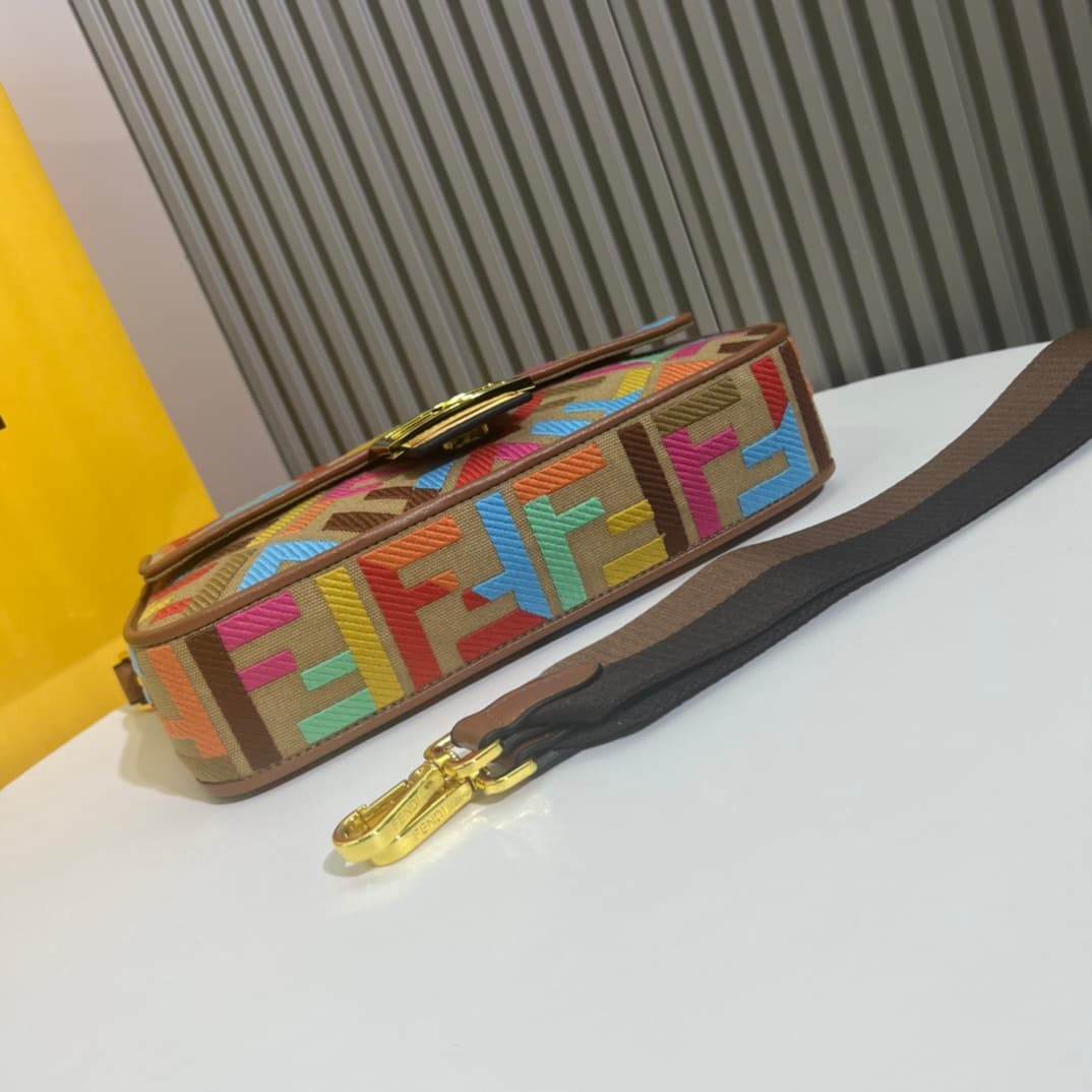 C2983 2022 Fendi Baguette: A truly summer-themed item; colorful rainbow🌈F embroidery. This Fendi Baguette bag is definitely a trendy item for this summer! It looks great, and it’s often seen on people’s bodies – perfect for adding style. It’s very lightwe — image 4