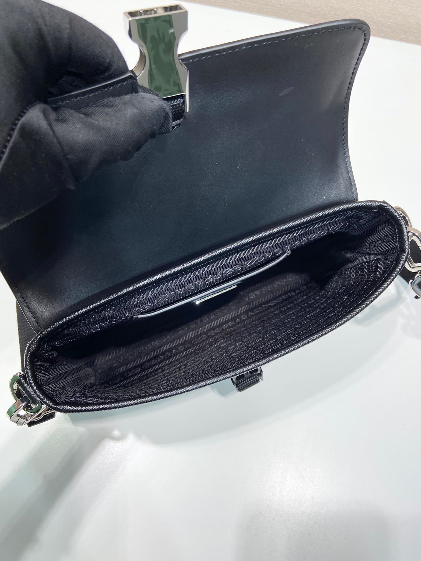 C7009 💰 🎉New postman bag🎉2VD044/cross-pattern/has been shipped👏👏 — image 8