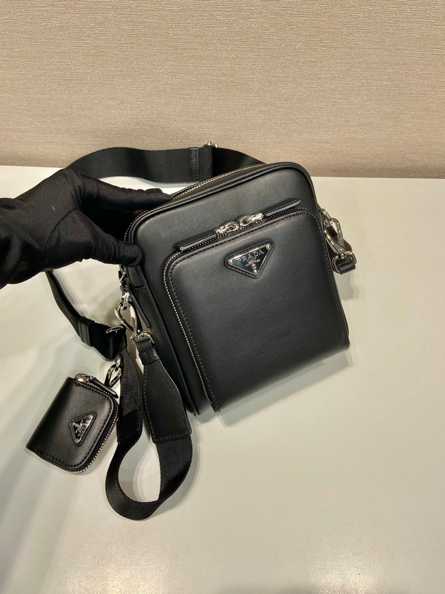 C6999 🎉New men’s cross-body bag🎉2VH168🎉 — image 2