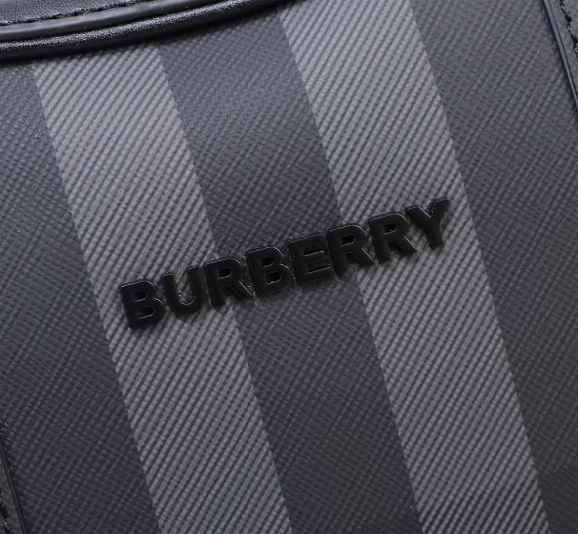 C8231 -B brand’s latest briefcase is crafted from checked and Italian tanned leather, with a branded logo design. It can be carried in a handheld format, or using detachable straps for shoulder carrying. At least 30% of the materials used in this product  — image 5