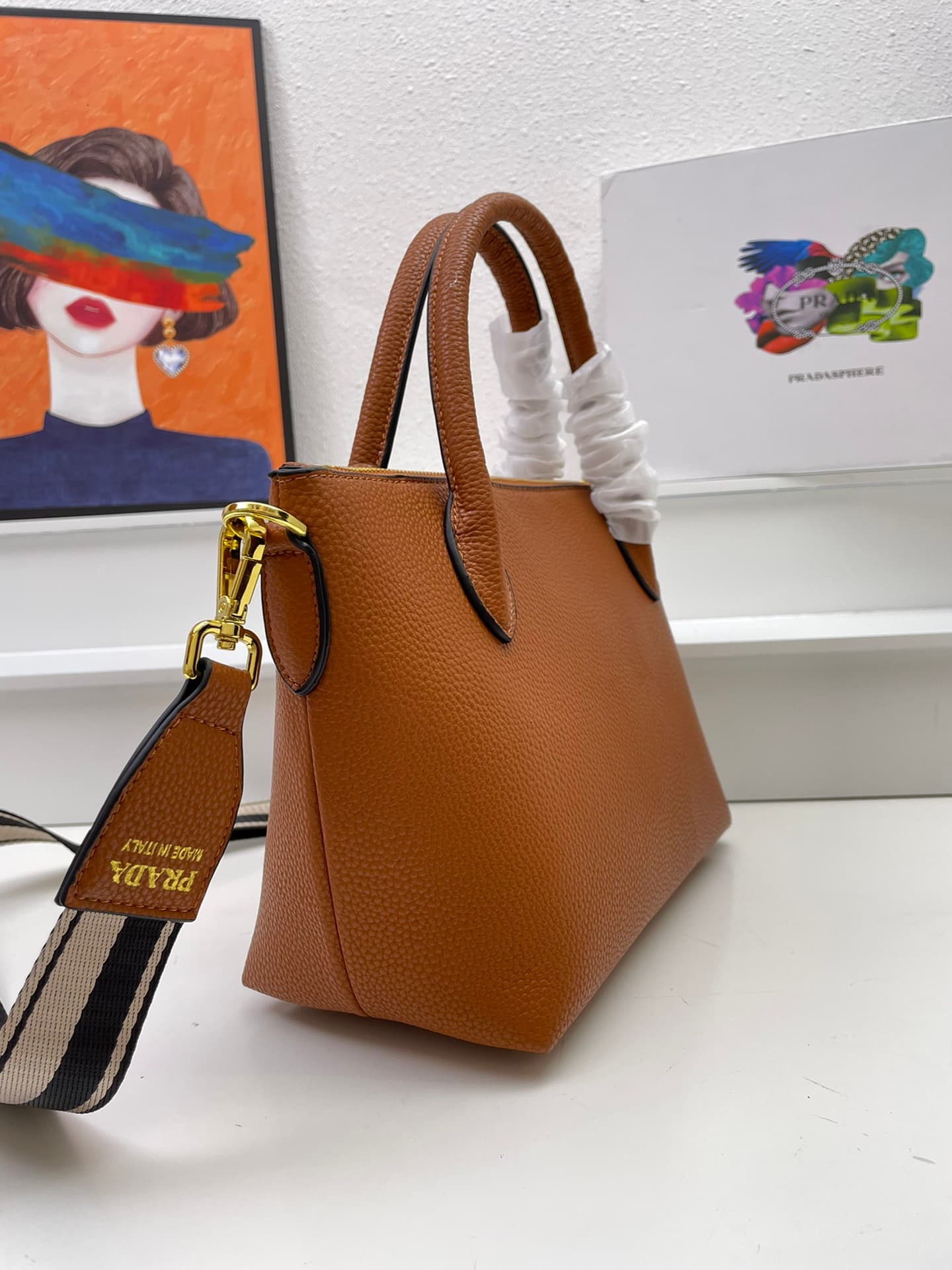 C7022 🔥 High-quality products from the official store – custom-made by the manufacturer 🔥🌹🎉 New shoulder strap design 🎉 Classic style is back🌹 This shoulder strap is made of imported deer skin texture leather, and it features two adjustable long straps th — image 6