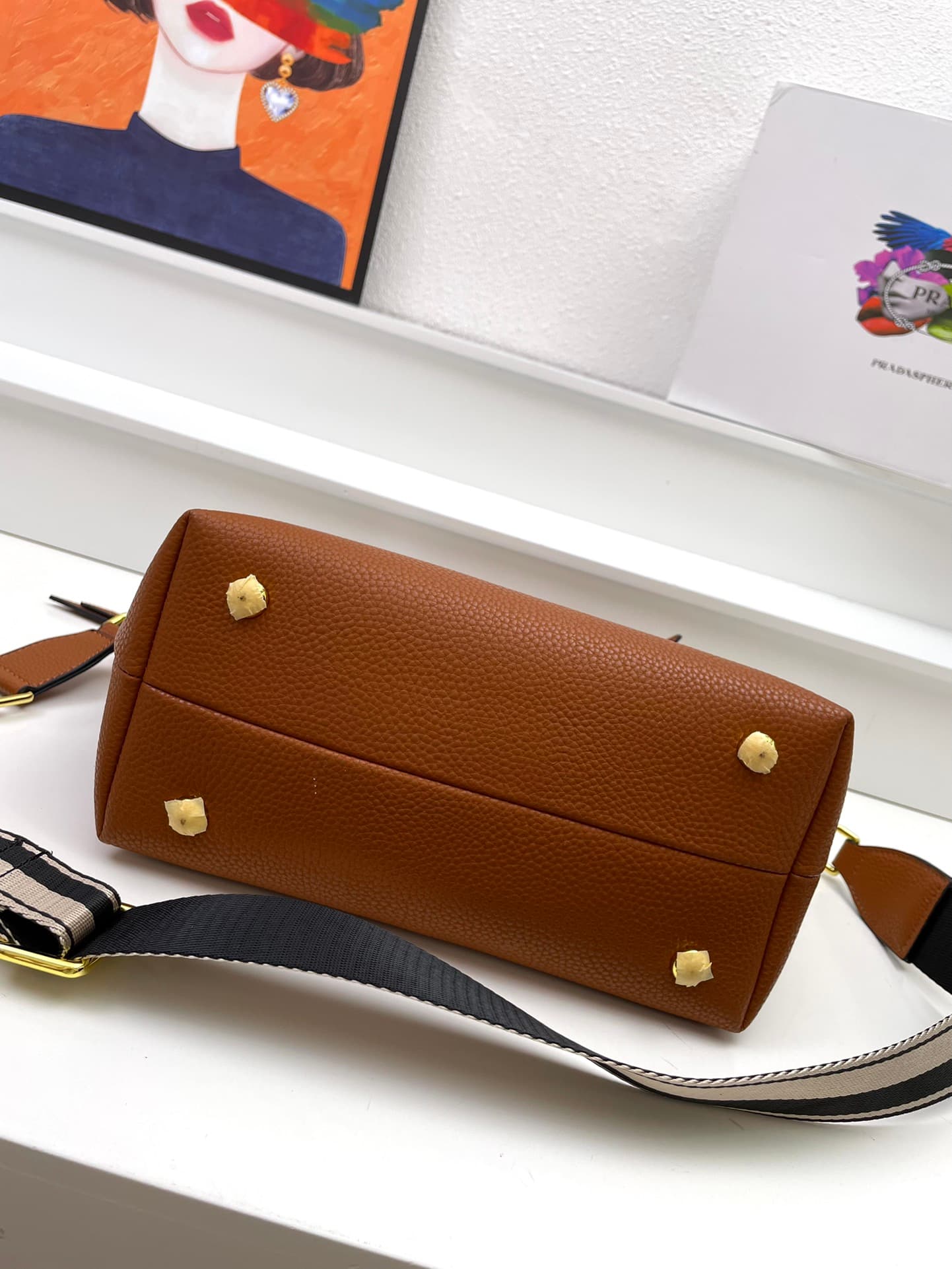 C7022 🔥 High-quality products from the official store – custom-made by the manufacturer 🔥🌹🎉 New shoulder strap design 🎉 Classic style is back🌹 This shoulder strap is made of imported deer skin texture leather, and it features two adjustable long straps th — image 7