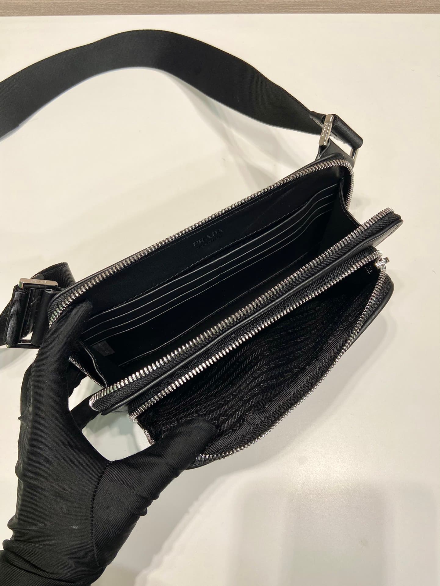 C6992 🎉New waist bag🎉2VH156🎉 — image 8