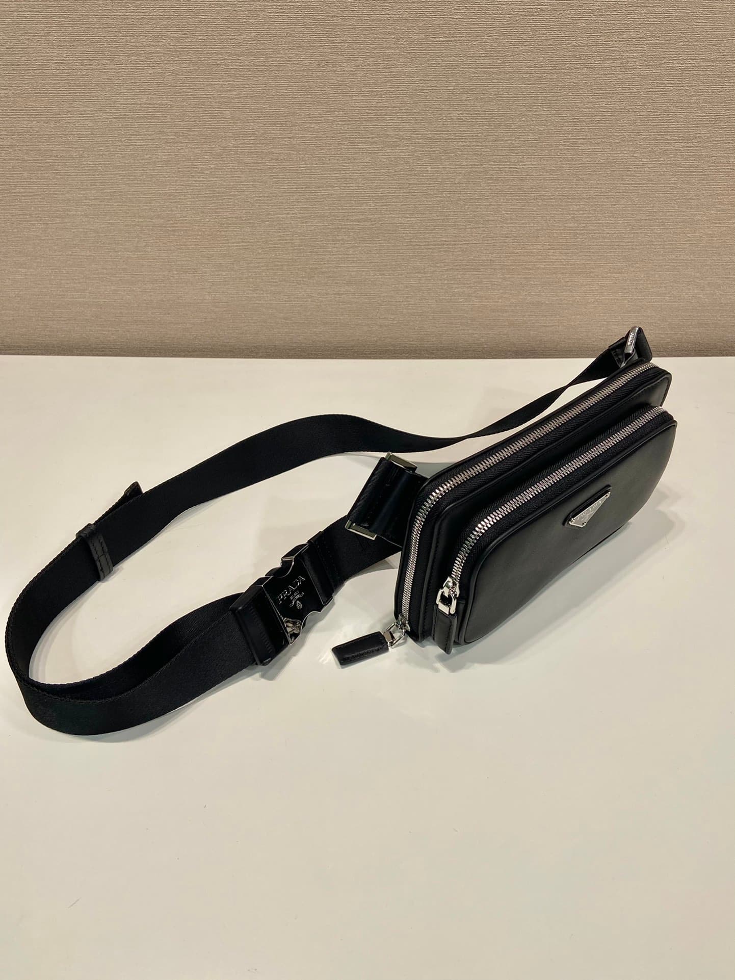 C6992 🎉New waist bag🎉2VH156🎉 — image 4