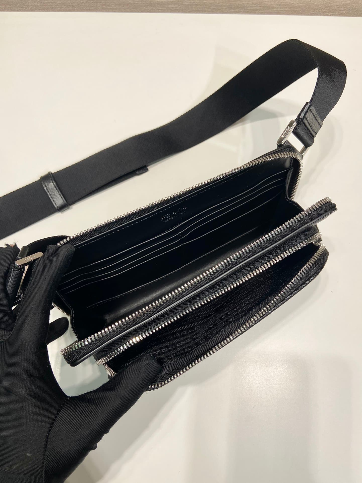 C6993 🎉New waist bag🎉2VH156🎉 — image 8