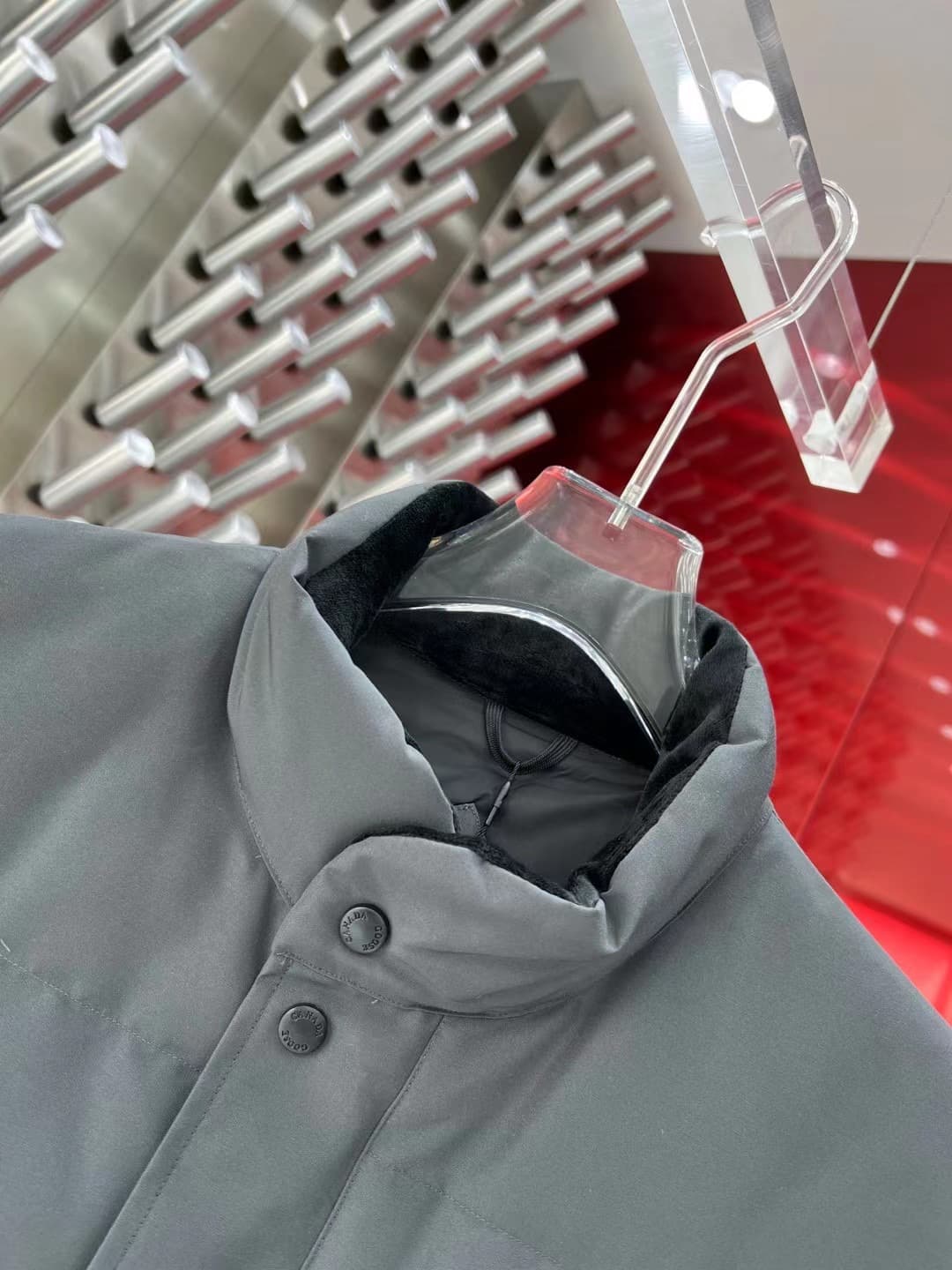 C11092 The Canadian brand Canada Goose down jackets are widely recognized as the most warm down jackets. Many Instagram influencers, netizens, and celebrities often wear these jackets in street photos. Every year, there are many products labeled “Canada G — image 3