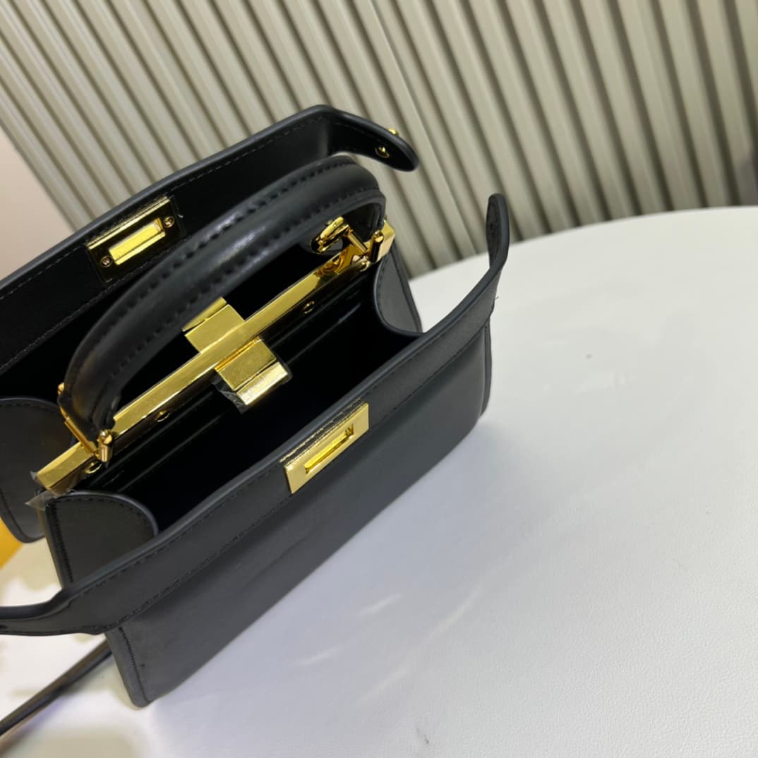 C2962 Fendi’s latest 🐱 little bag PeekaboolseeuPetite✔️ — image 6