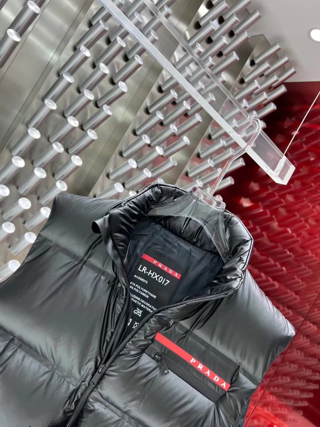 C11048 2025 new autumn/winter models 🆕 Down jackets. Original 1 and 1: custom metal accessories imported directly. Welcome to the store for comparison. Absolutely high quality. Made with top-tier 95 down, ultra soft, fluffy and full. Superly elaborate des — image 4