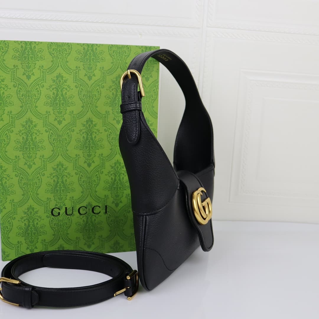 C4036 🌟 Aphrodite collection: Small crescent-shaped shoulder bag. The Gucci Cosmogonie series is presented at the historic Monte Carlo in Italy. On the runway, aesthetic elements from different eras and locations complement each other, connecting the past — image 3