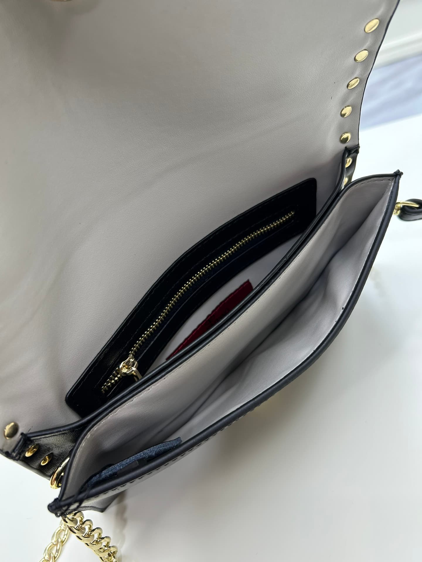 C7743 Small size Vacation. Valentino💥 Classic model from the official store; always sells well❤❤❤ Valentino Rocksud is extremely popular🔥 Small size “handbag”. Imported South African cowhide leather, paired with 24k vacuum-plated hardware✨✨✨ High-end prod — image 7