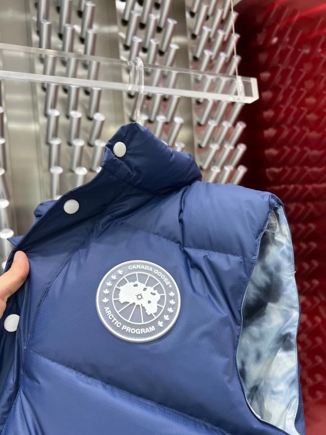 C11077 2025 – New models for autumn and winter 🆕 Down jacket. Original 1 & 1: Customized hardware components imported from abroad. Welcome to the store for comparison. Absolutely high quality. Made with top-quality 90 white duck down – ultra soft, fluffy  — image 8