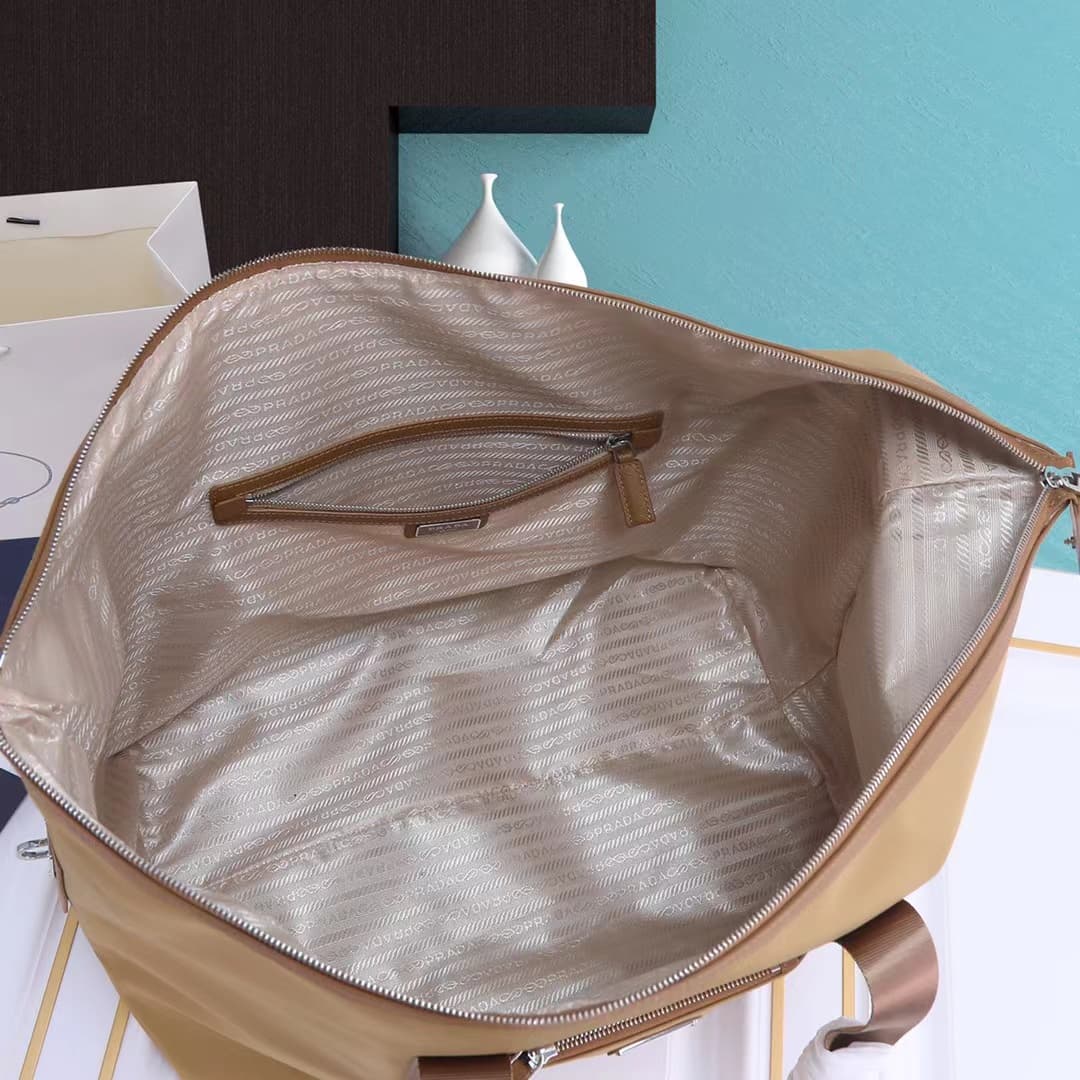 C6967 Batch, upgraded version 🎉 Classic travel bag 🎉 2VC796 🎉 🎉 — image 8