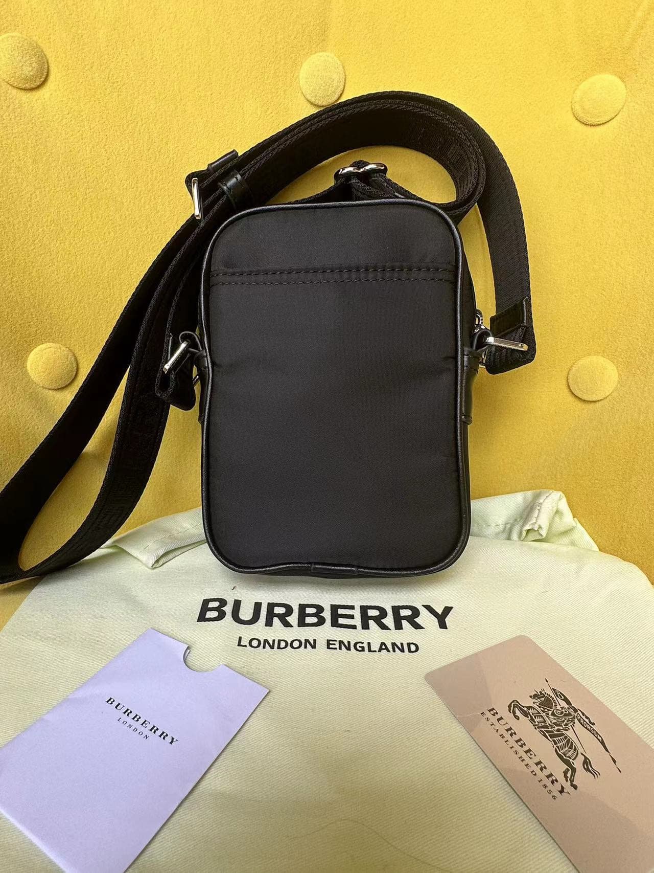 C145 Burberry’s stylish bags feature Burberry tartan patterns and the brand logo. They are equipped with adjustable leather shoulder straps. The bio-based materials used are derived from renewable natural resources such as plants and castor oil. Available — image 3