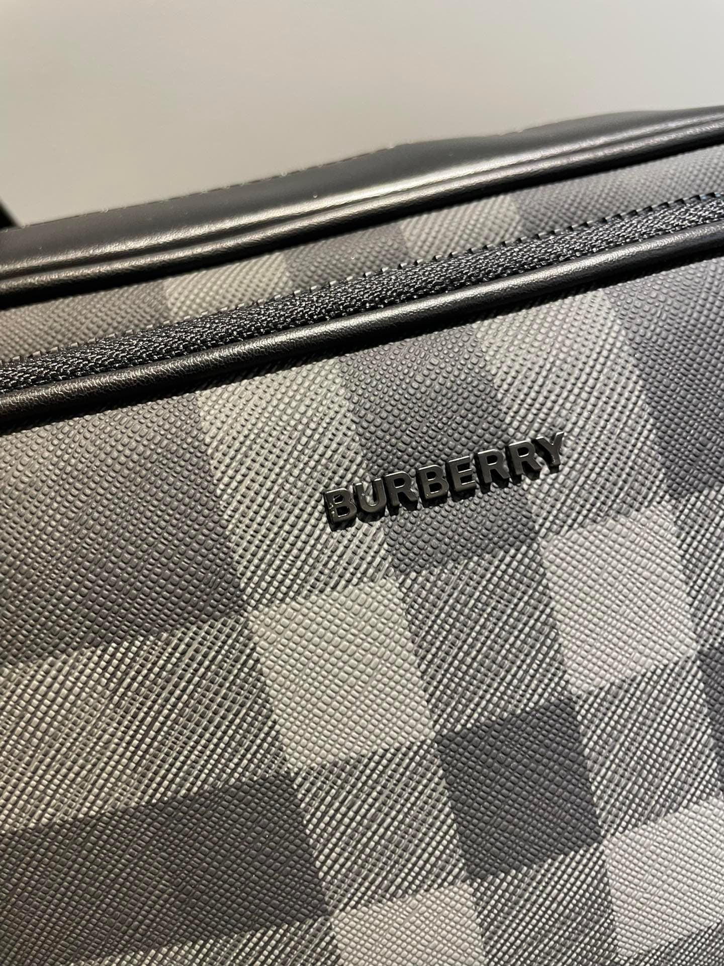 C8235 6088 – A new model of camera bag from the B brand, featuring a new design with checkered eco-friendly canvas material. This eco-friendly canvas is made from renewable resources; compared to traditional coated canvas, it requires less water and produ — image 7