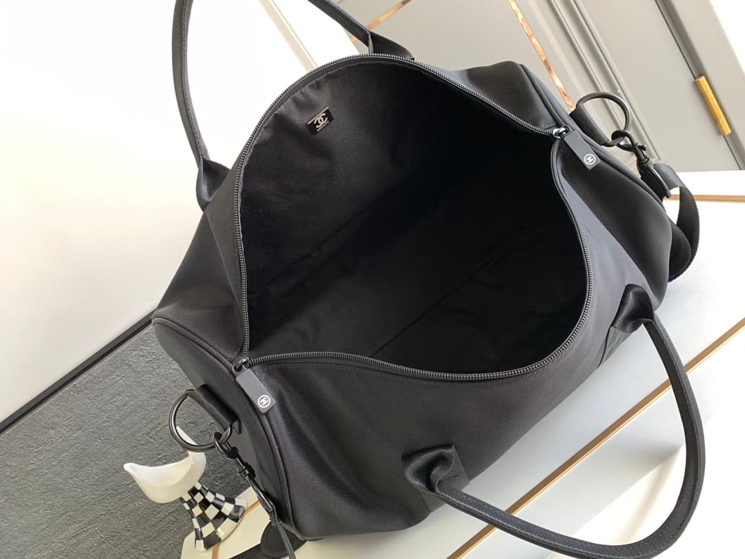 C726 In stock! Chanel fitness bag and travel bag — image 8