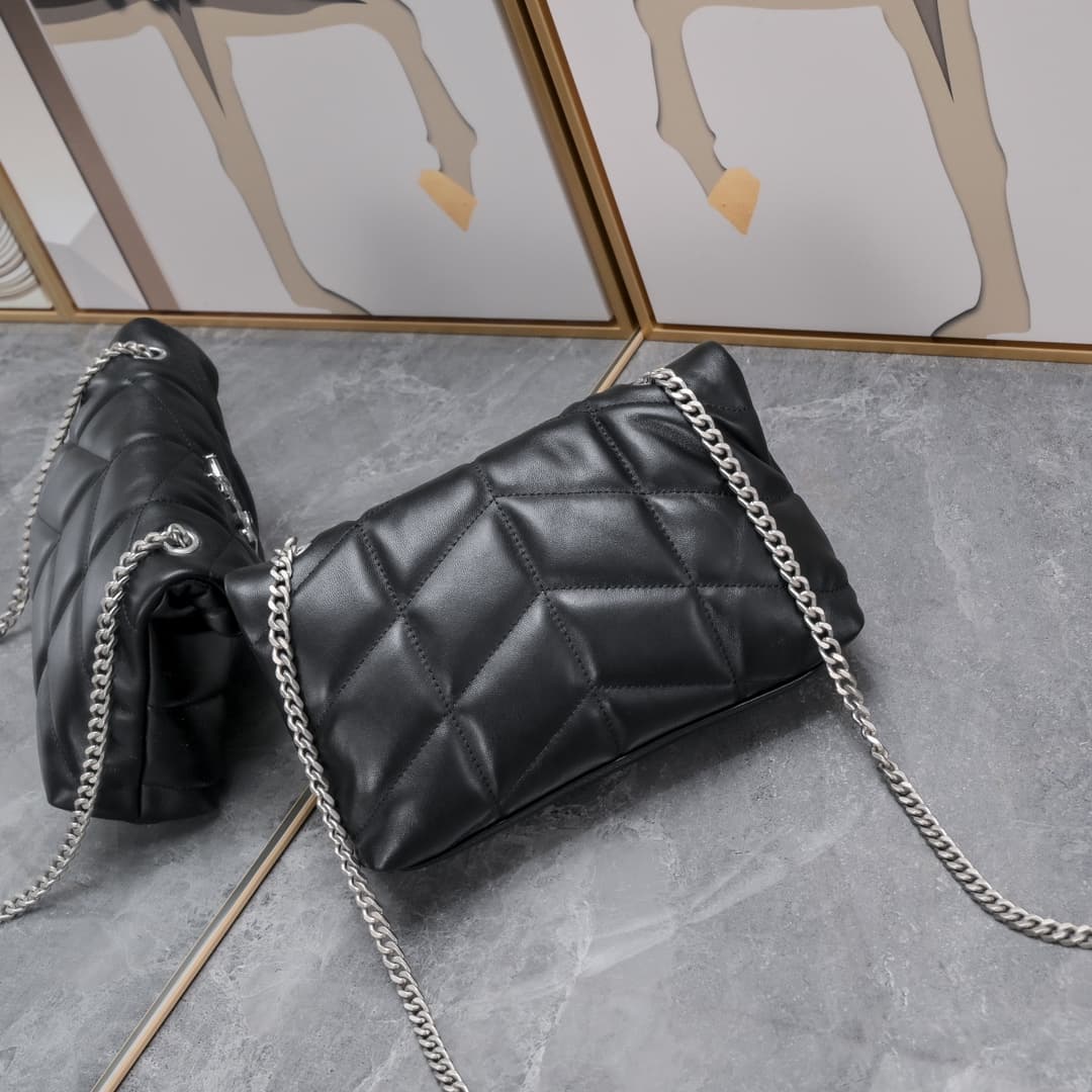 C8614 Mini-sized bag #23CM is here! Made of soft Italian lambskin, this bag features Y’s diagonal striped quilting pattern. It has a soft front flap pocket and a detachable shoulder strap – it can be used as a storage bag or as an underarm bag with adjust — image 5