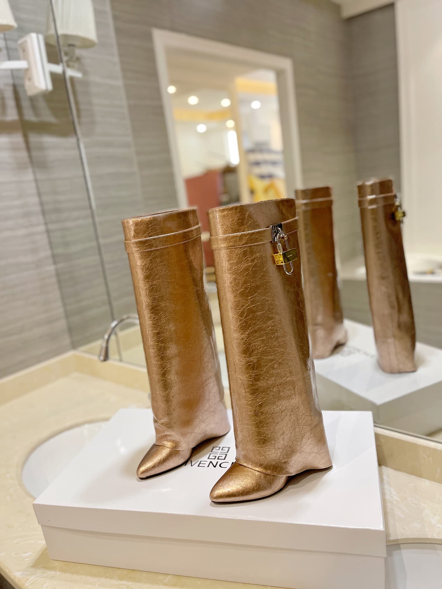 D6533 💰 Authentic version customized for specialty stores — image 2