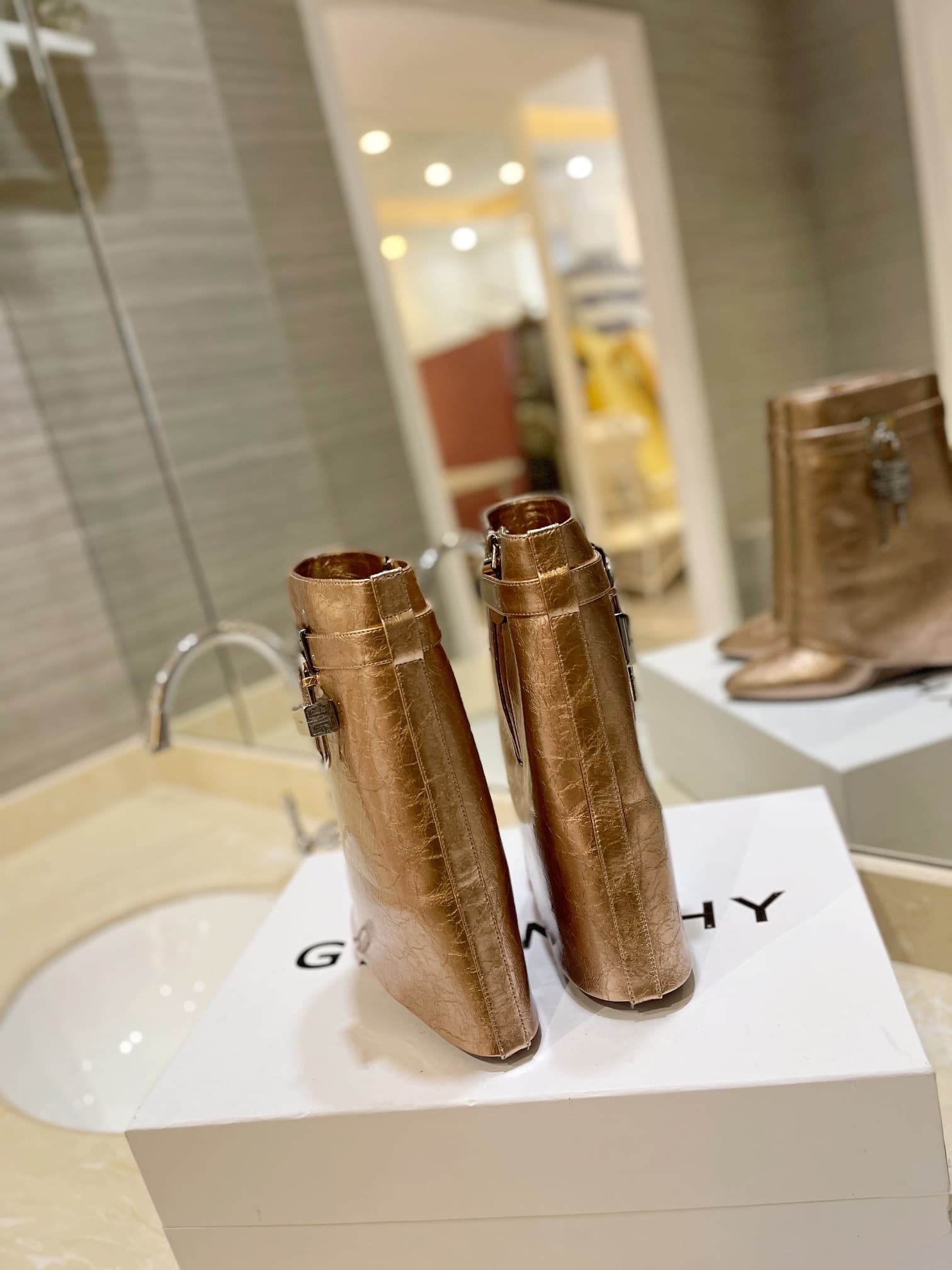 D6527 💰 Authentic, high-quality customized version from the retail store — image 6