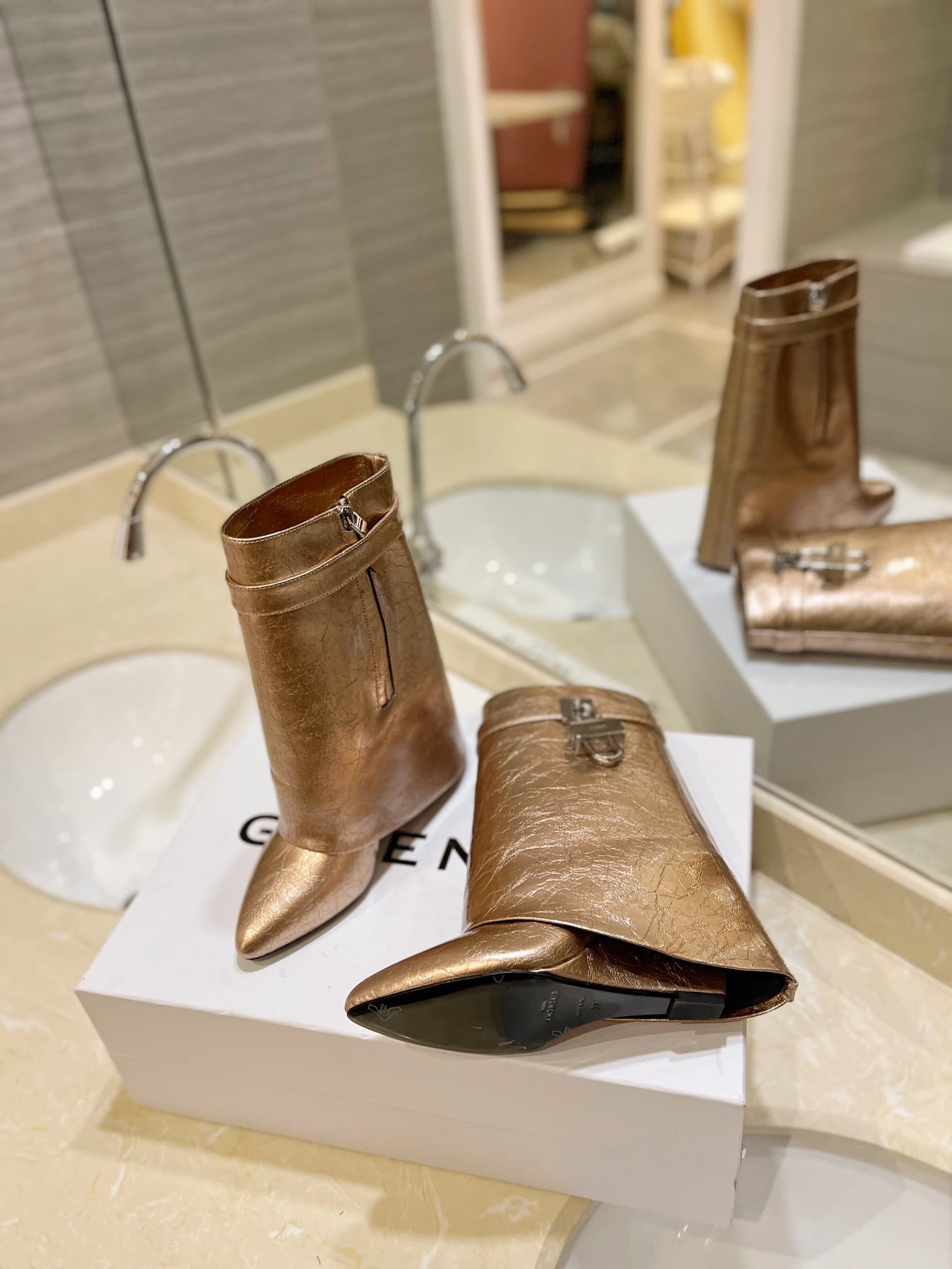 D6527 💰 Authentic, high-quality customized version from the retail store — image 5