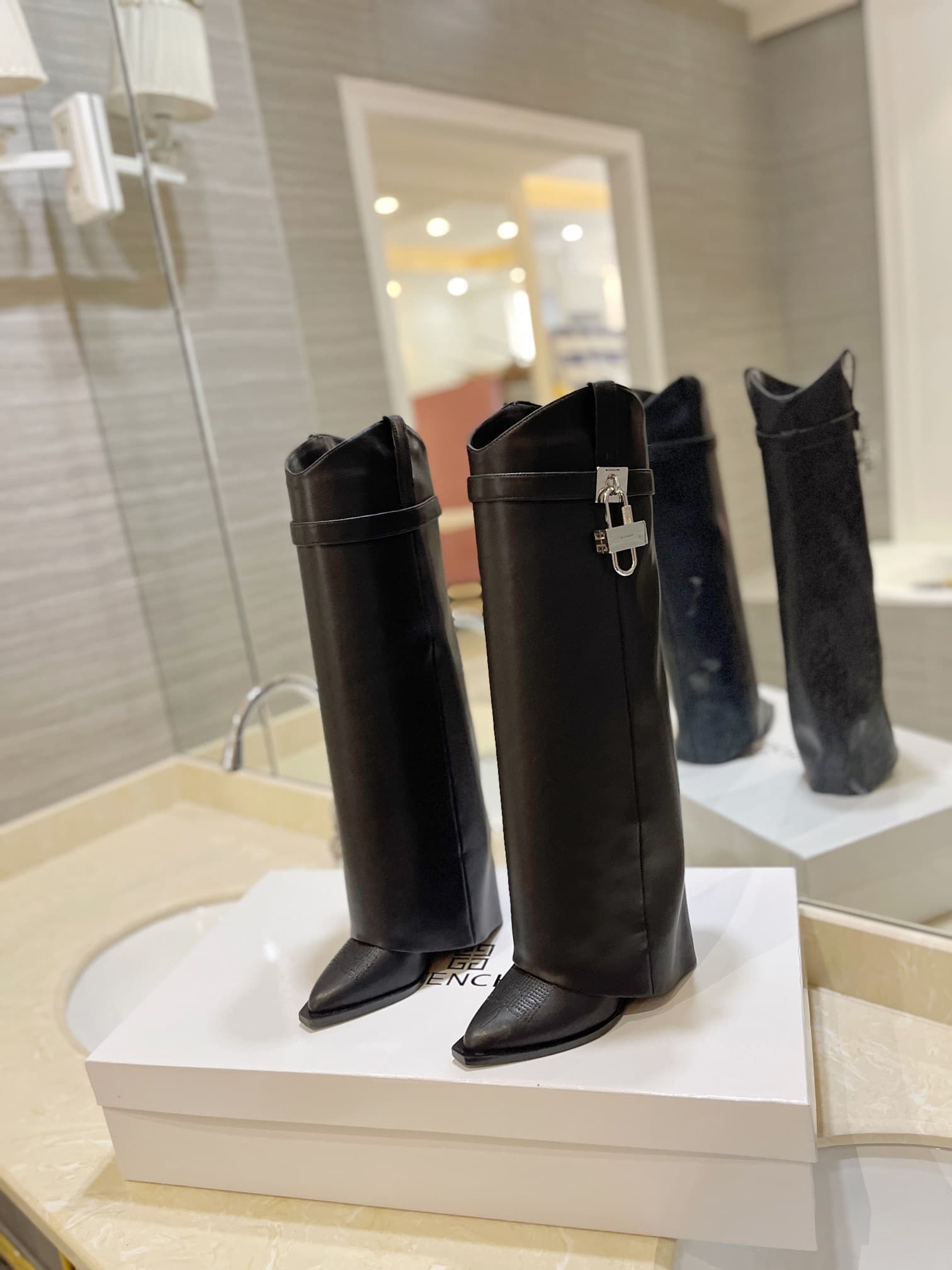 D6539 💰 Authentic, high-quality customized version from the store counter — image 2