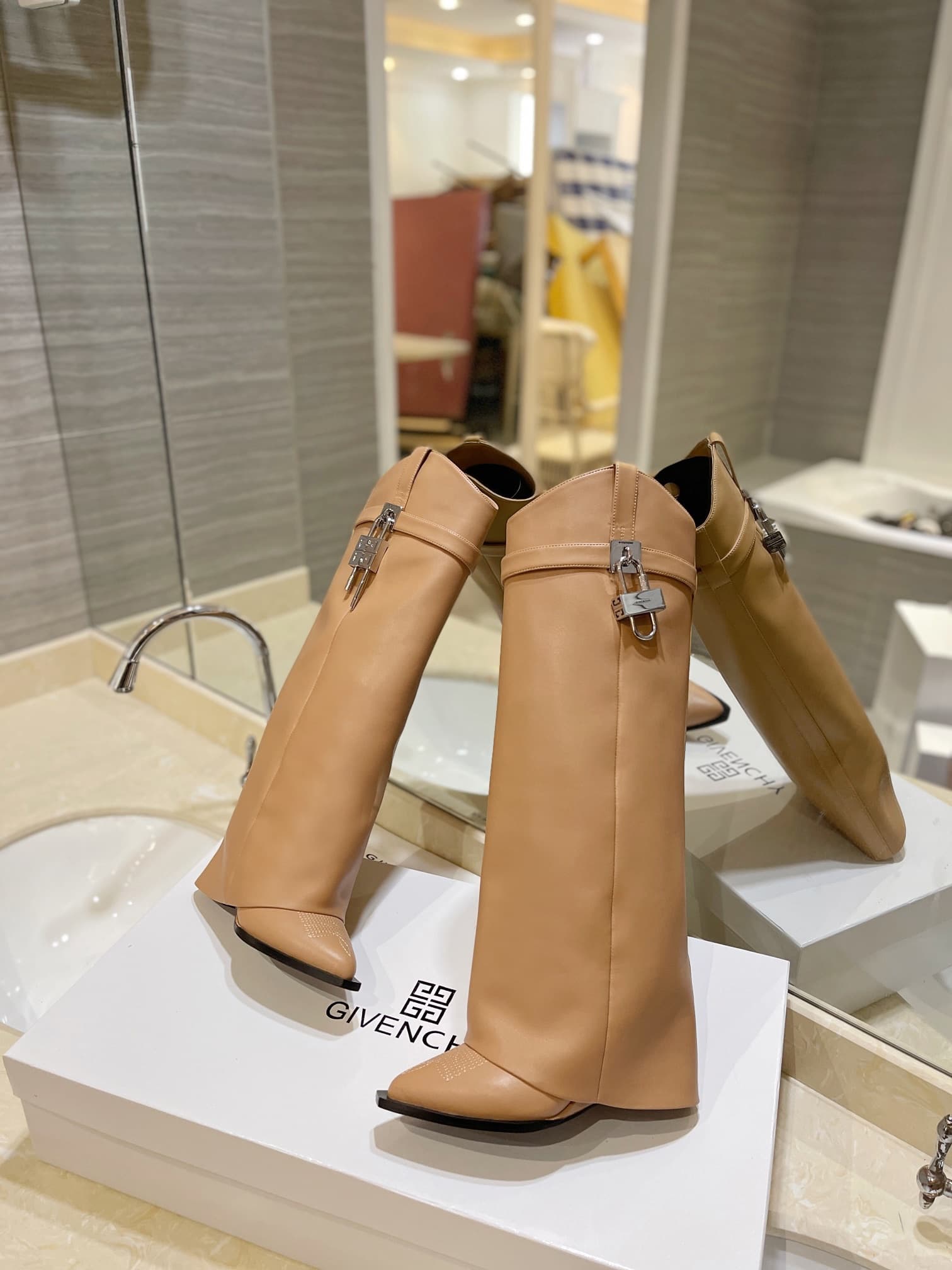 D6538 💰 Authentic, high-quality customized version from the retail store — image 6