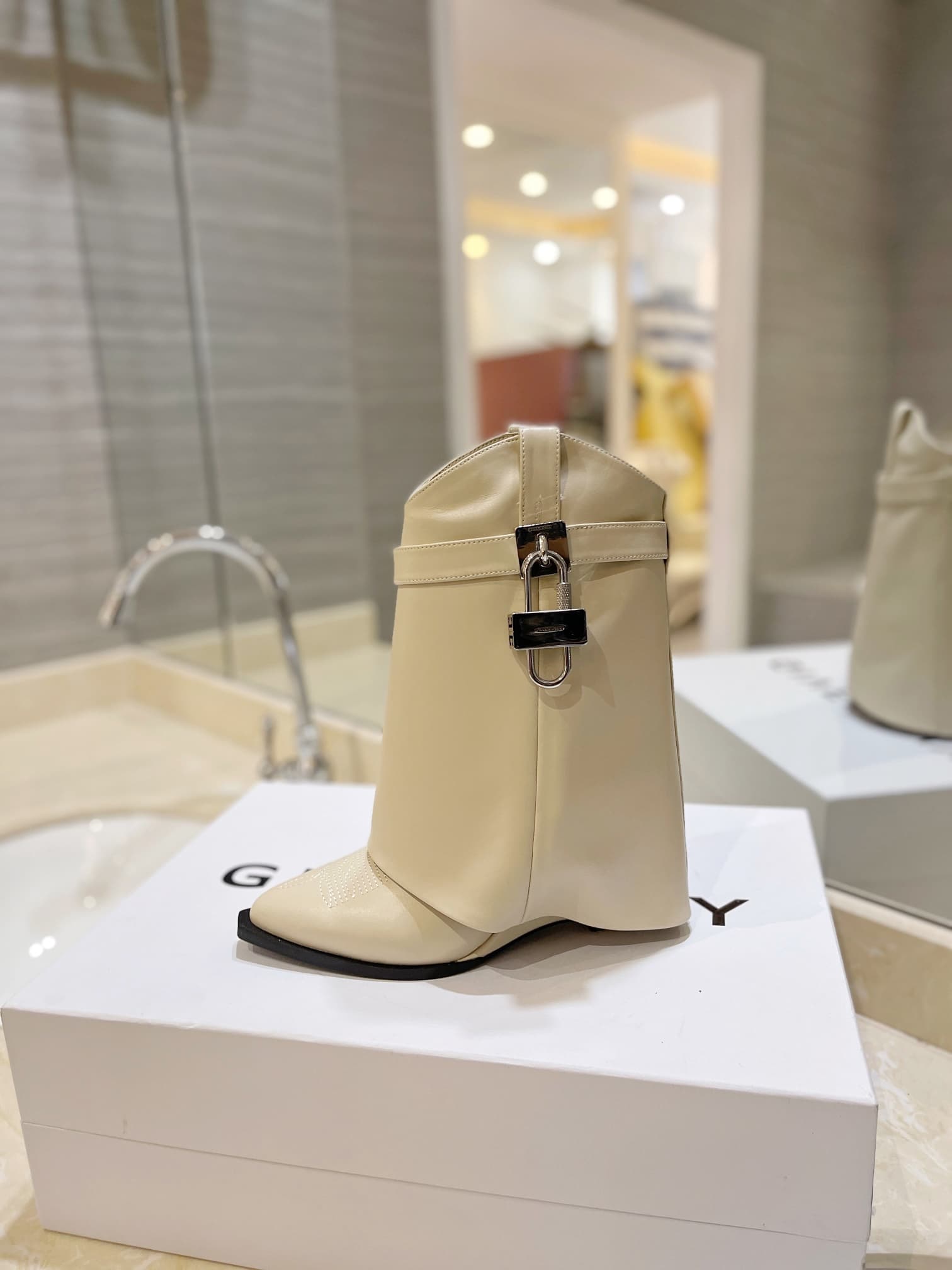 D6536 💰 Authentic, high-quality customized version from the store counter — image 4