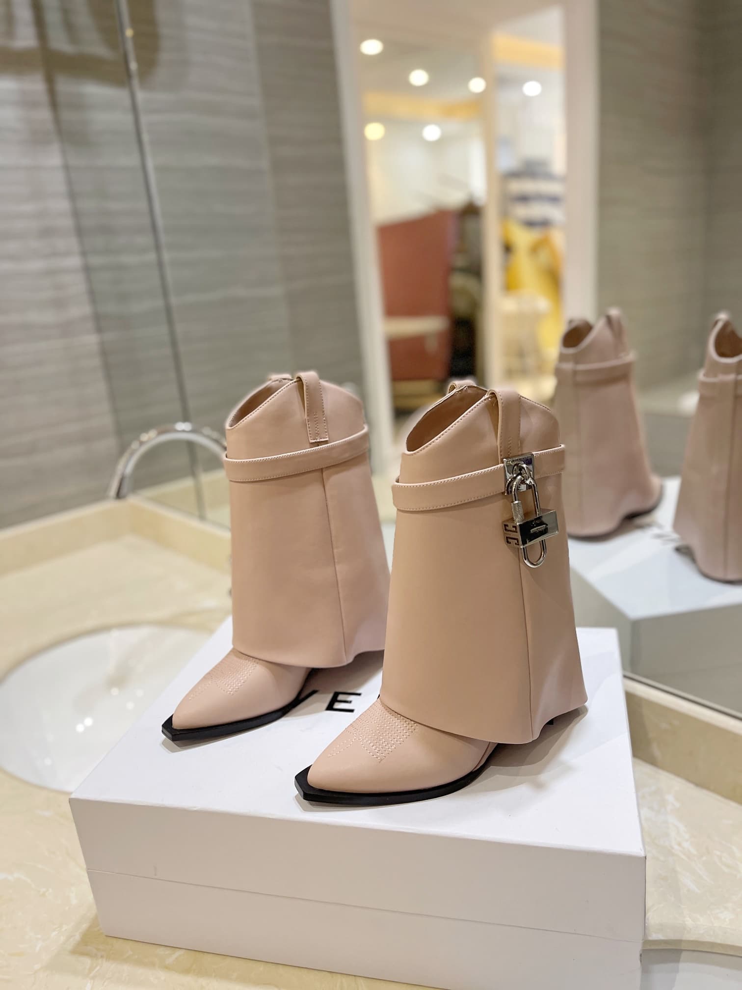 D6535 💰 Authentic, high-quality customized version from the store. — image 2