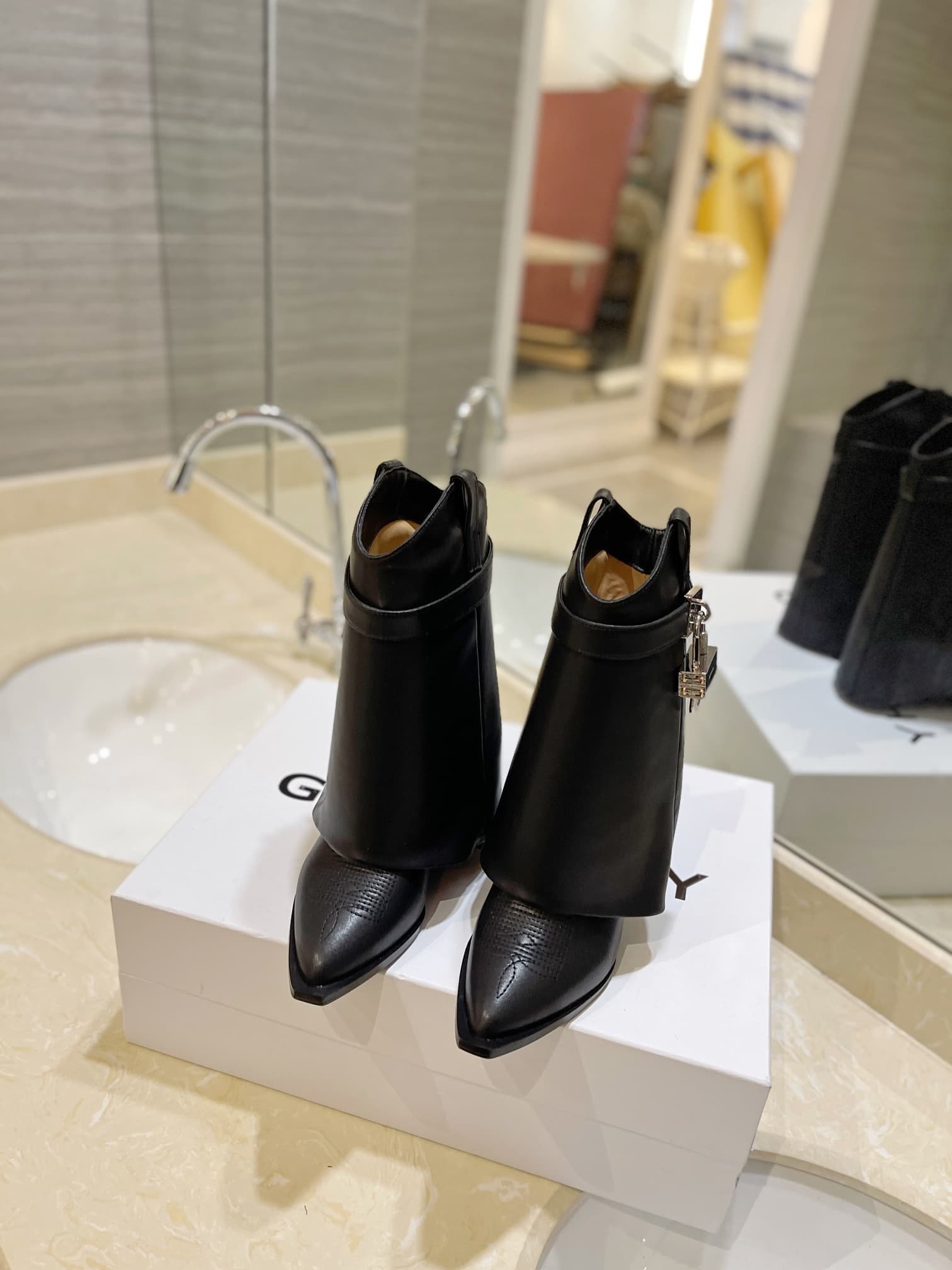 D6534 💰 Authentic, high-quality customized version from the store counter — image 3