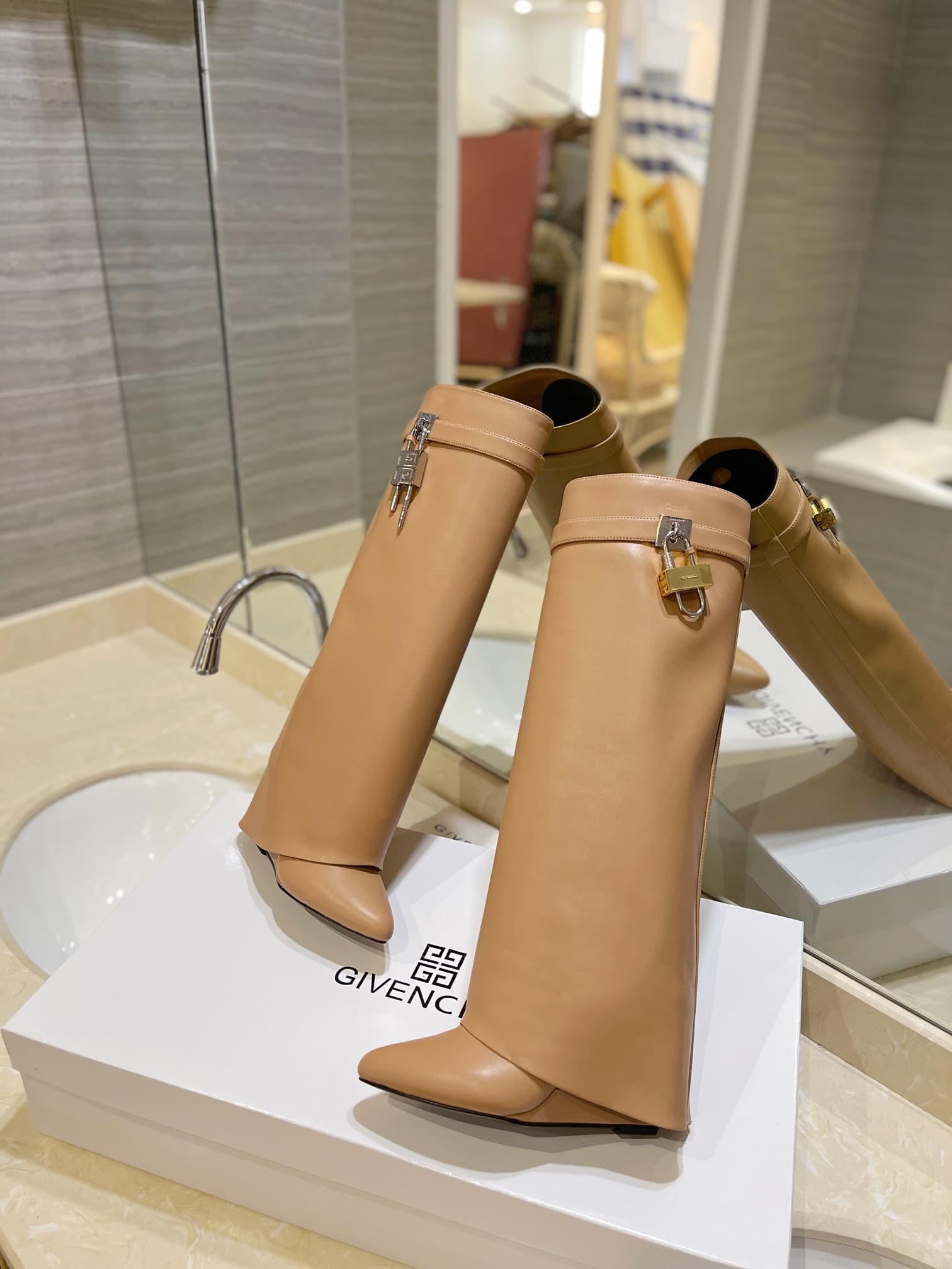 D6559 💰 Authentic, high-quality customized version from the retail store — image 5
