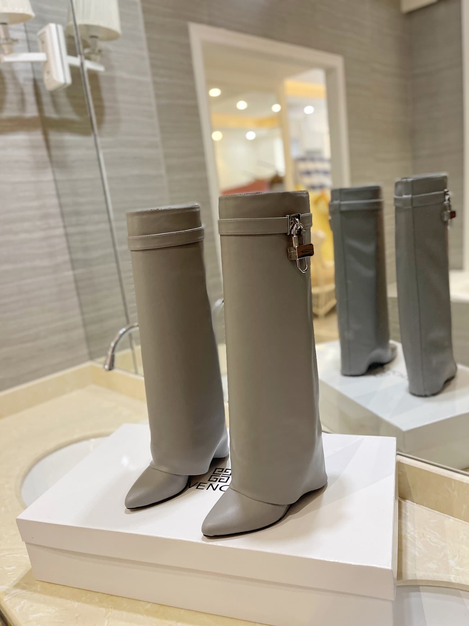 D6556 💰 Authentic version customized for specialty stores — image 2