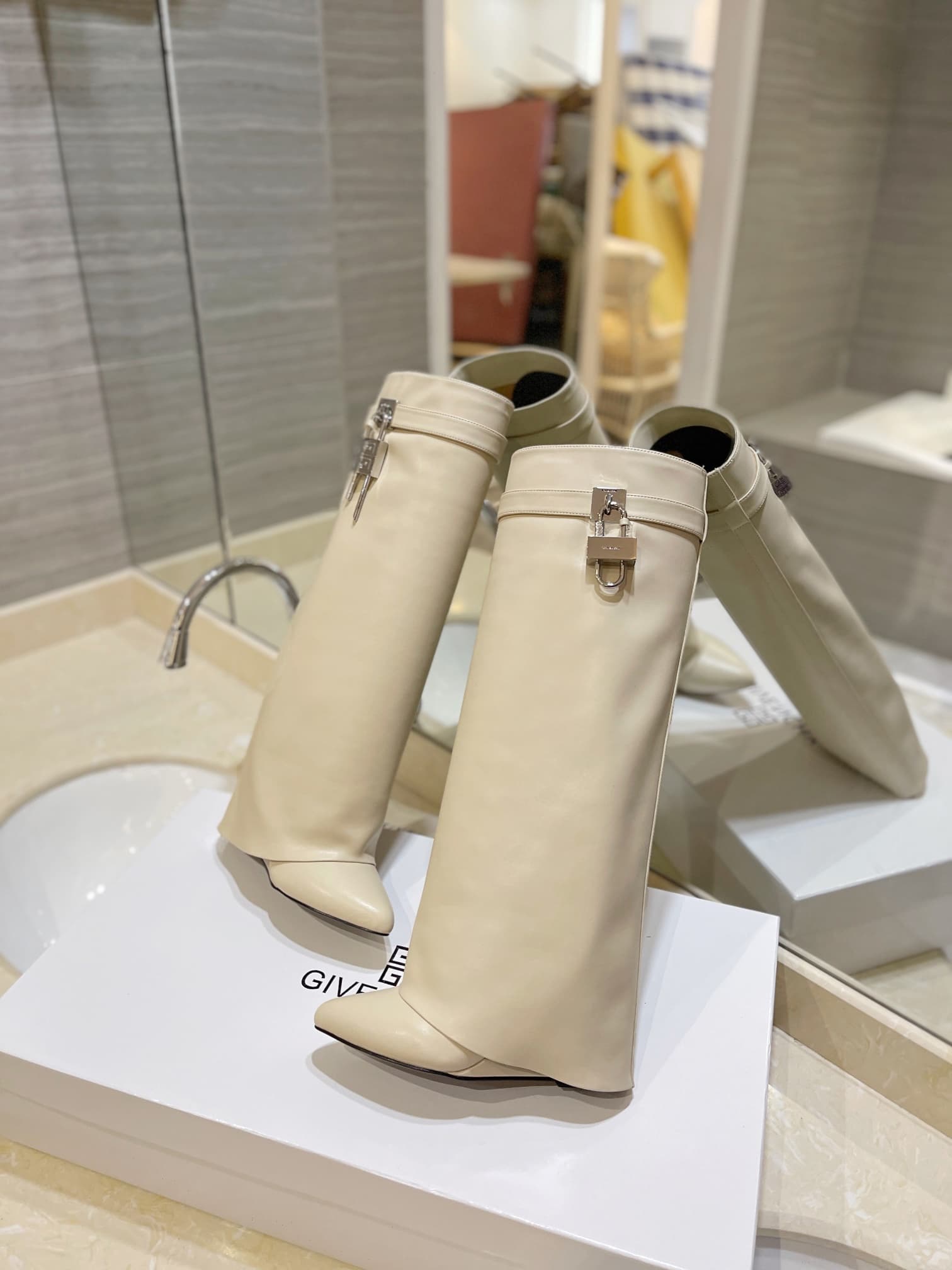 D6553 💰 Authentic, high-quality customized version from the retail store — image 5